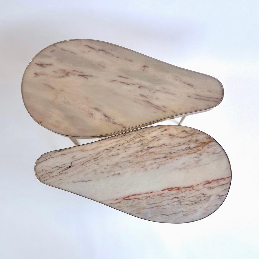Late 20th Century Pair of Italian Brass w/ Beige & Pink Onyx Tops Coffee Tables 2