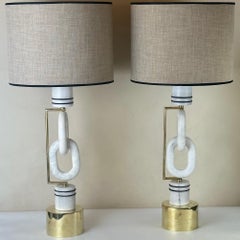Paire de lampes de table italiennes en laiton et marbre de Carrare blanc de la fin du 20e siècle