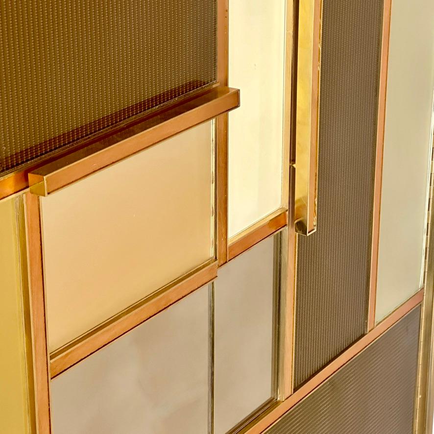 Late 20th Century Pair of Italian Wood, Brass, Mirror & Opaline Glass Cabinets For Sale 4