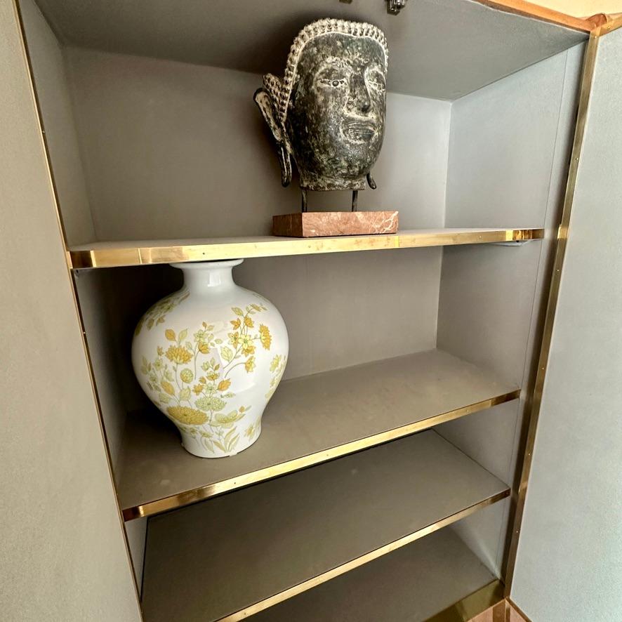 Late 20th Century Pair of Italian Wood, Brass, Mirror & Opaline Glass Cabinets For Sale 5