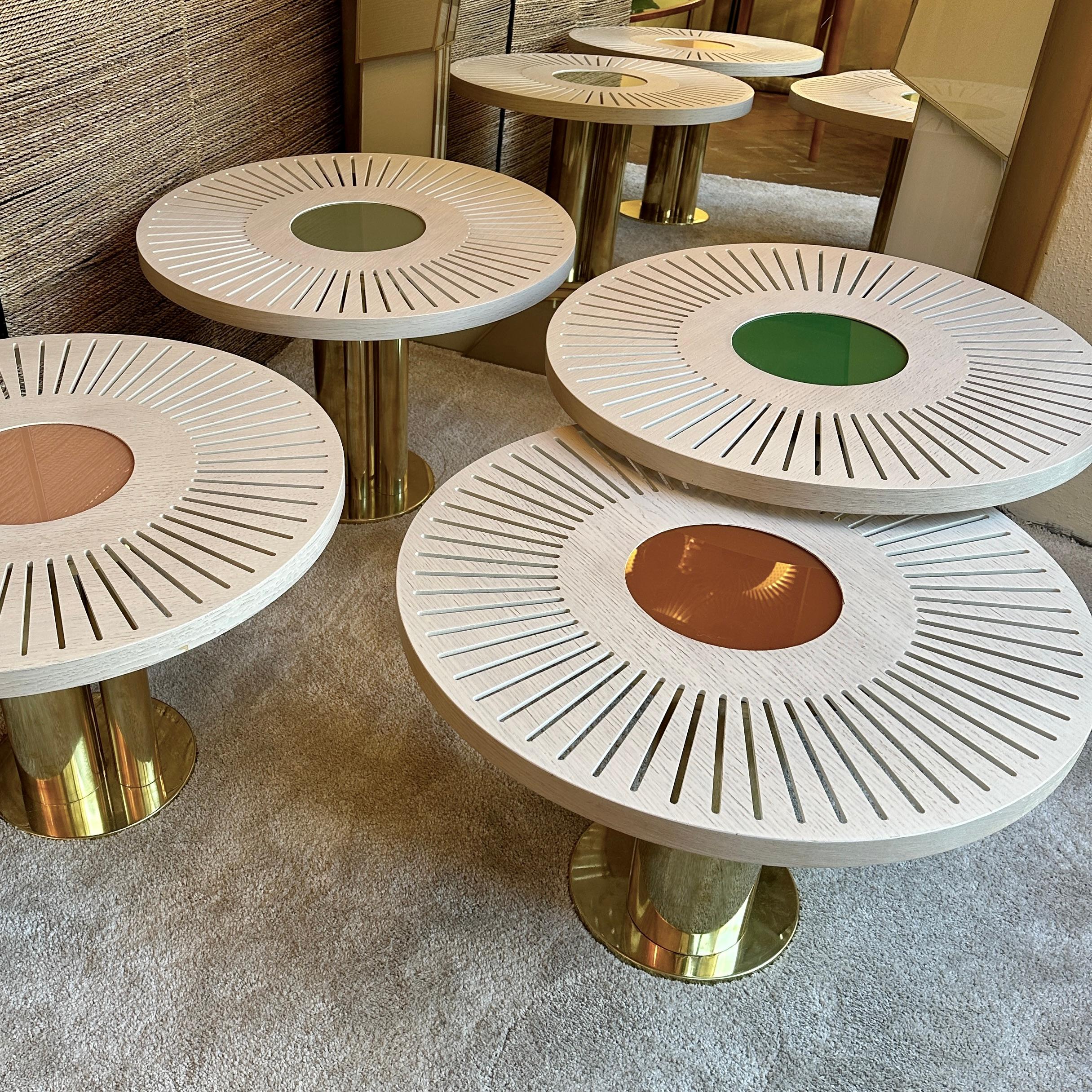 Late 20th Century Pair of Round Ash Wood w/ Opaline Glass & Brass Coffee Tables For Sale 6