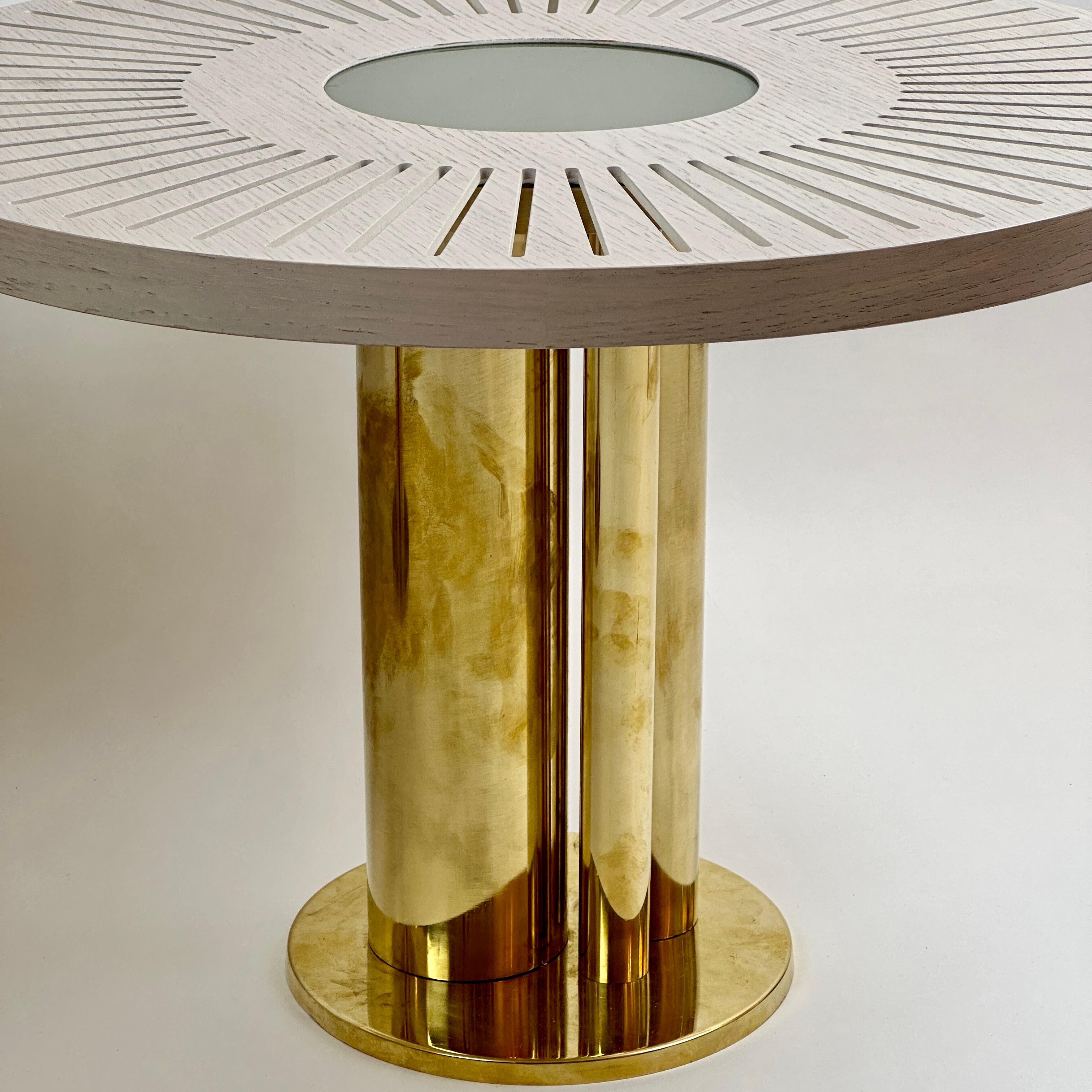 Late 20th Century Pair of Round Ash Wood w/ Opaline Glass & Brass Side Tables For Sale 3