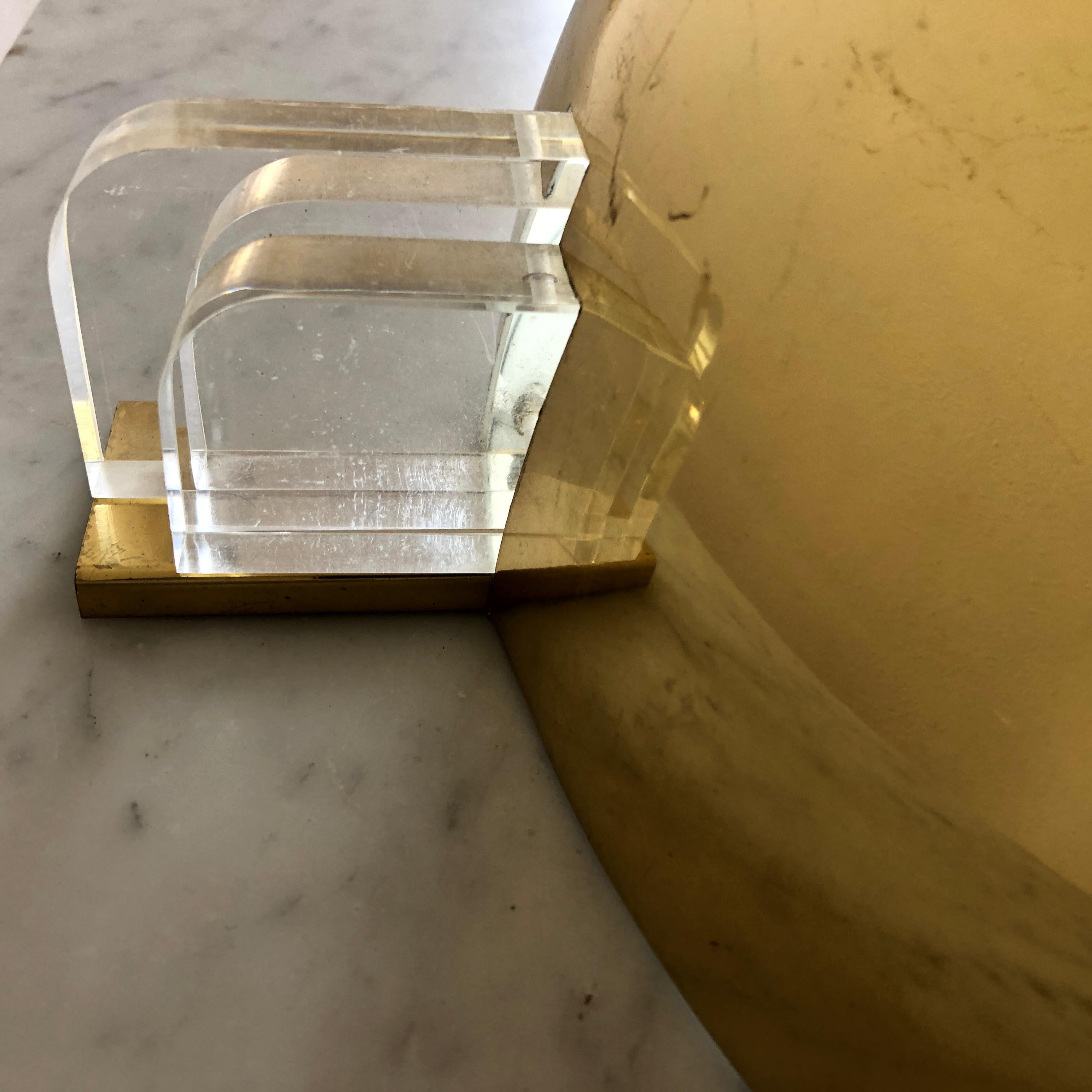 Late 20th Century Pair of Space Age Gold Metal and Transparent Lucite Sconces For Sale 5