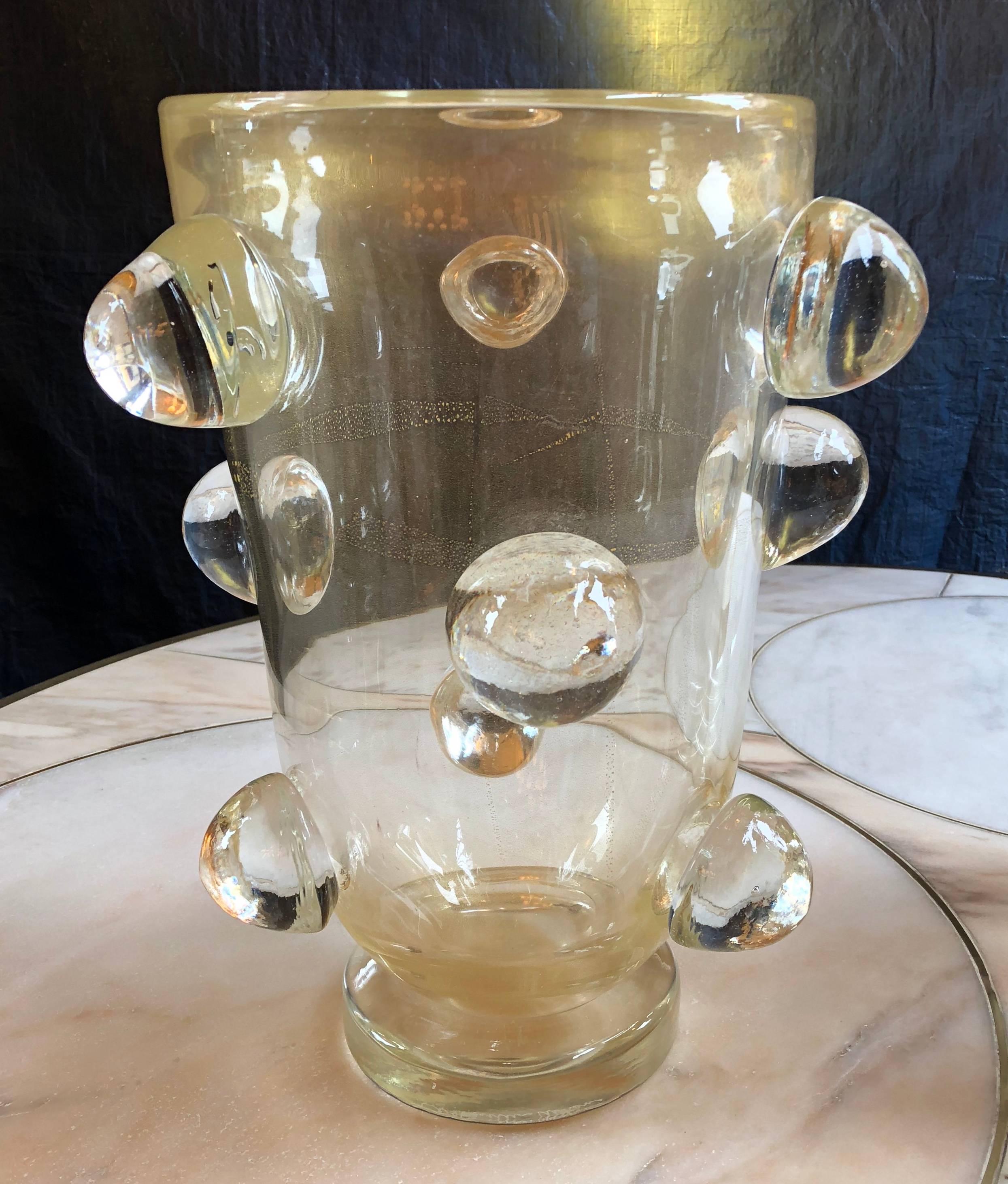 Paire de vases en verre de Murano transparents et dorés de la fin du XXe siècle par Costantini 2