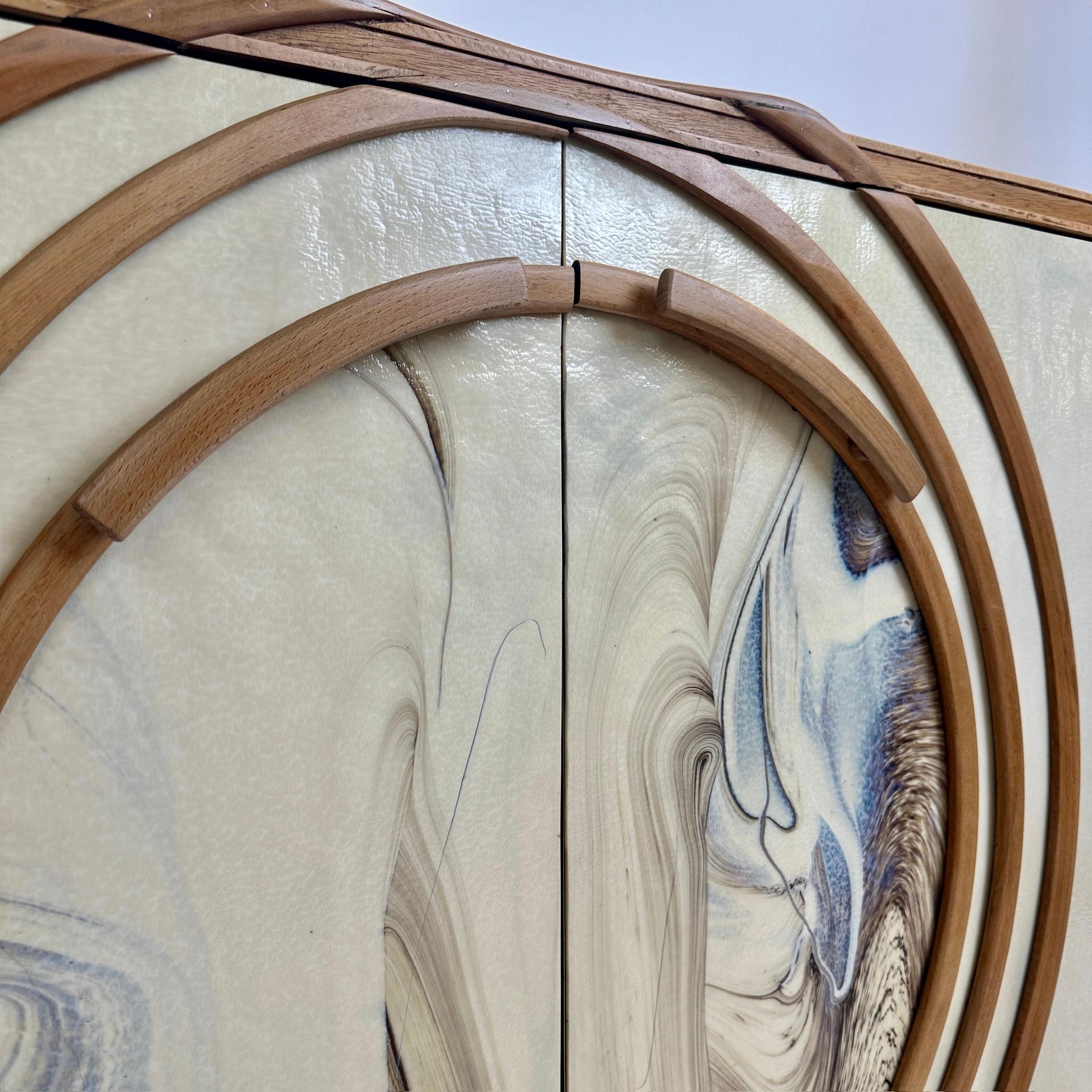 Paar Schränke aus weißem Murano-Kunstglas des späten 20. Jahrhunderts, Holz mit Messingdetails im Angebot 4