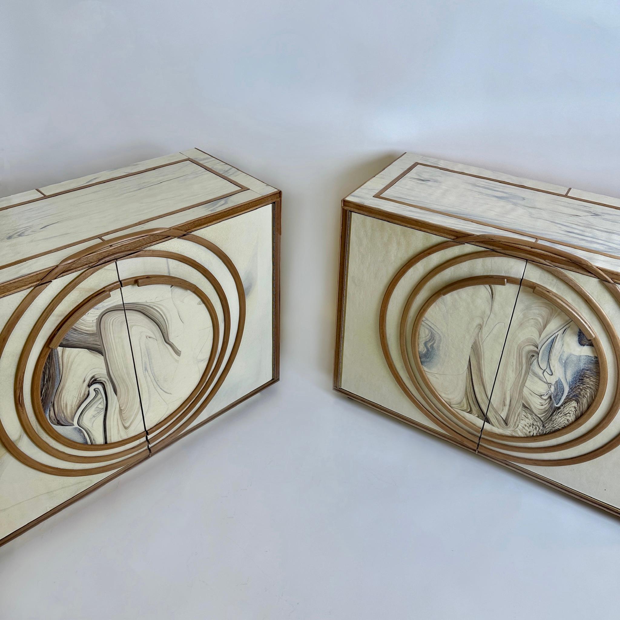 Late 20th Century Pair of White Murano Art Glass, Wood w/ Brass Details Cabinets For Sale 8