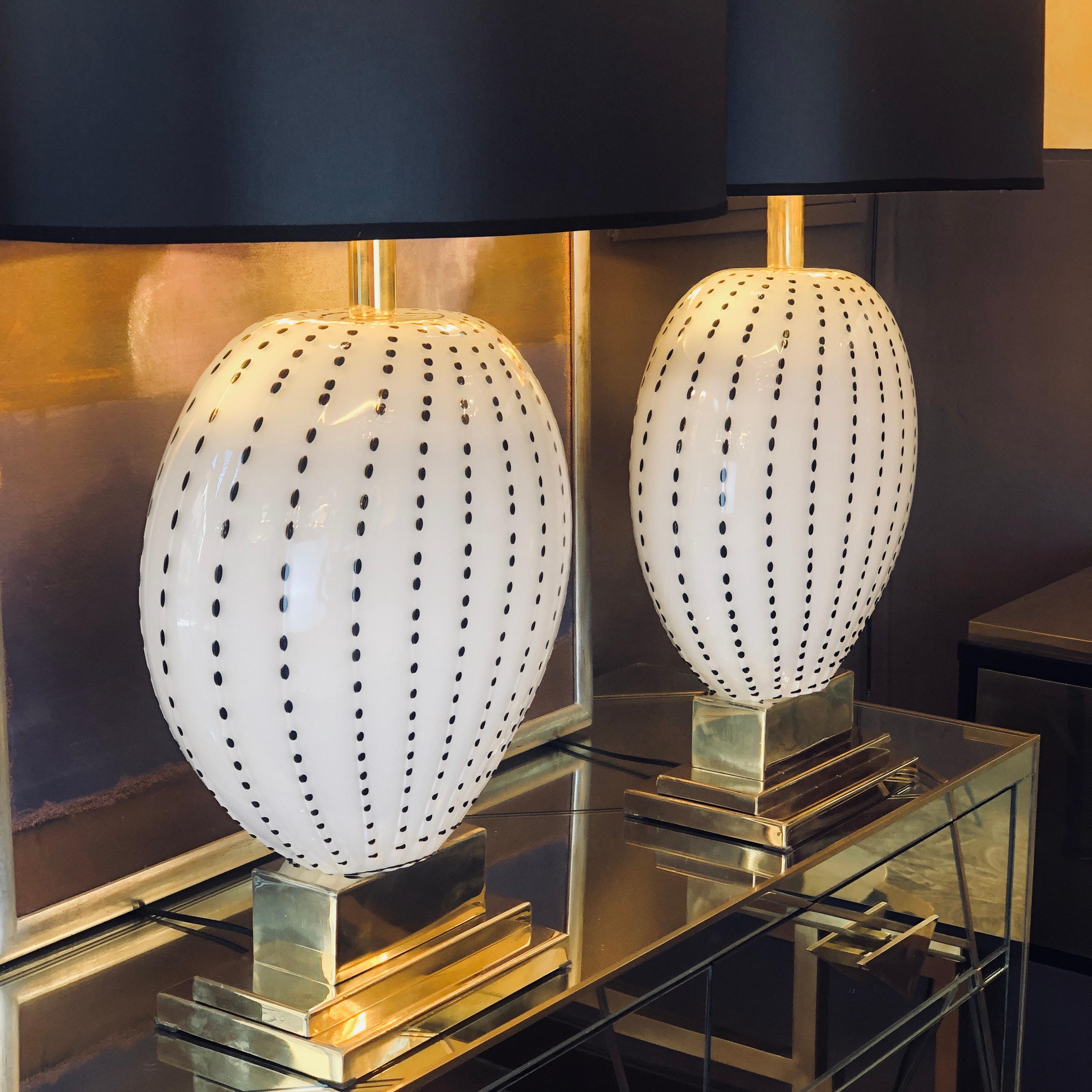 Mid-Century Modern Late 20th Century Pair of White with Black Dots Murano Glass & Brass Table Lamps