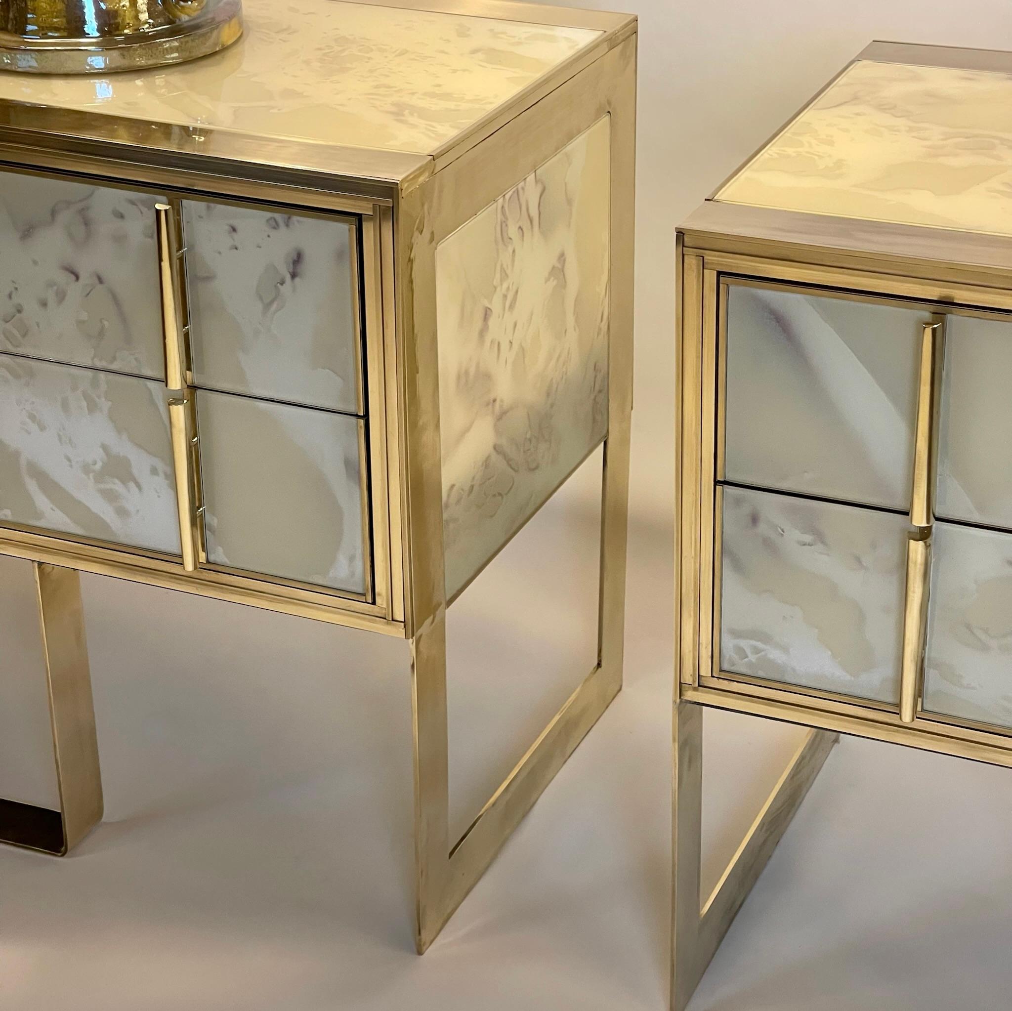 Late 20th Century Pair of Wood, Brass & Beige Murano Art Glass Chest of Drawers 7