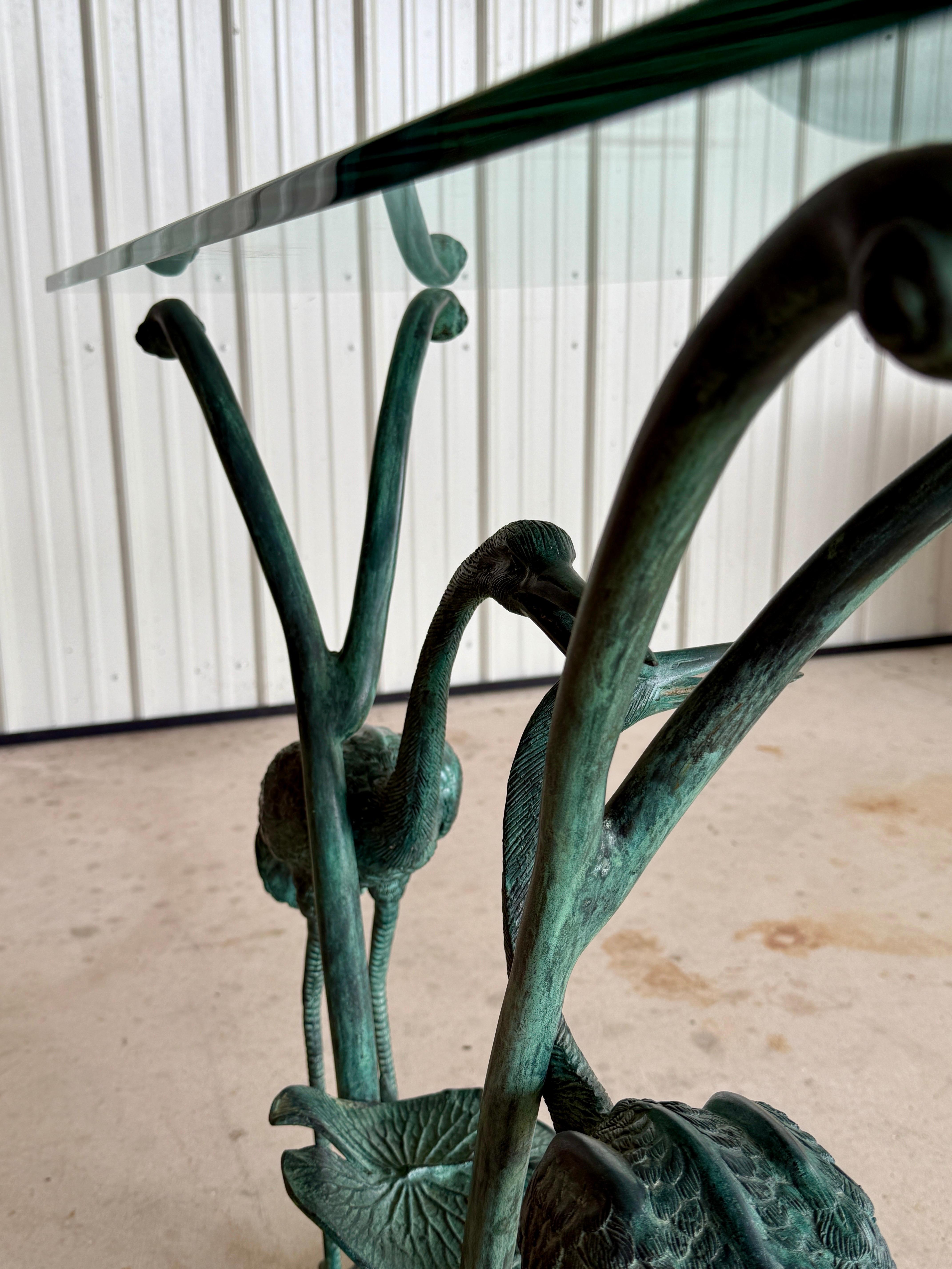 Table console en bronze patiné de la fin du 20e siècle avec héron et nénuphar par LaBarge en vente 4
