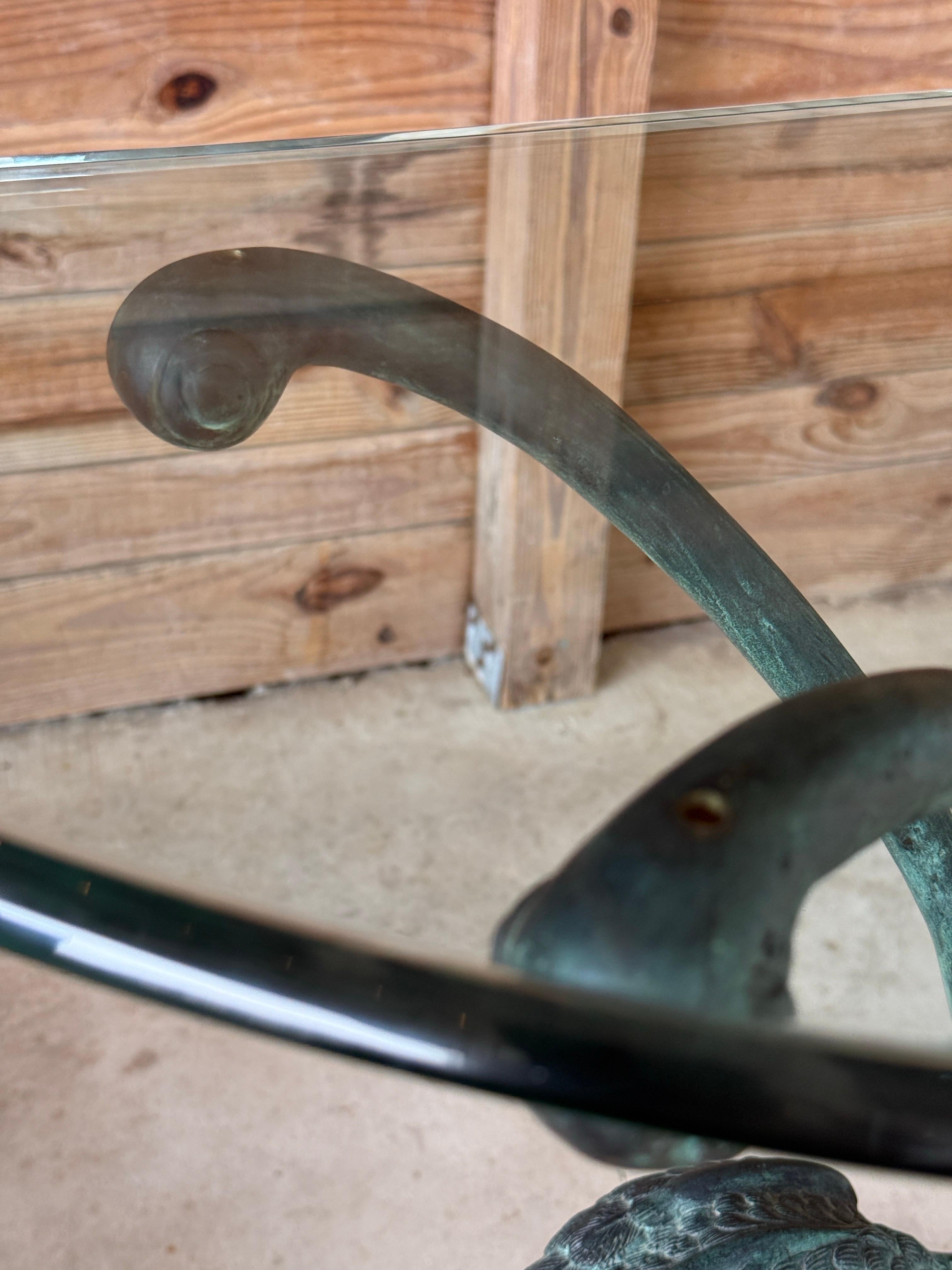 Métal Table console en bronze patiné de la fin du 20e siècle avec héron et nénuphar par LaBarge en vente