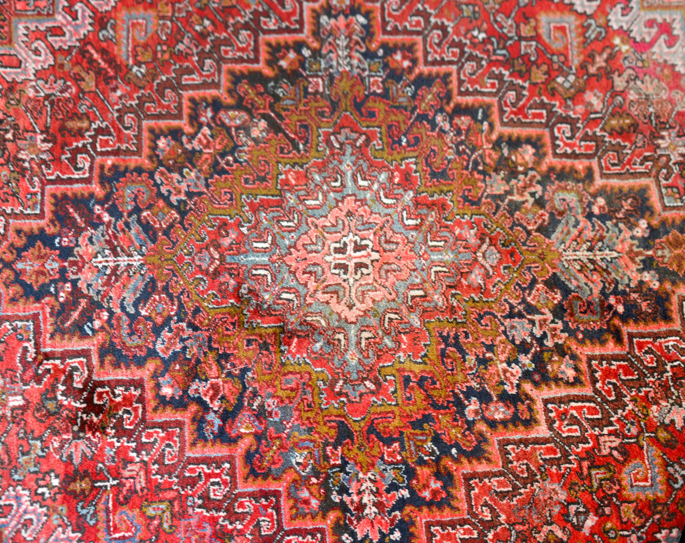 Heriz Serapi Tapis persan Heriz de la fin du XXe siècle en vente