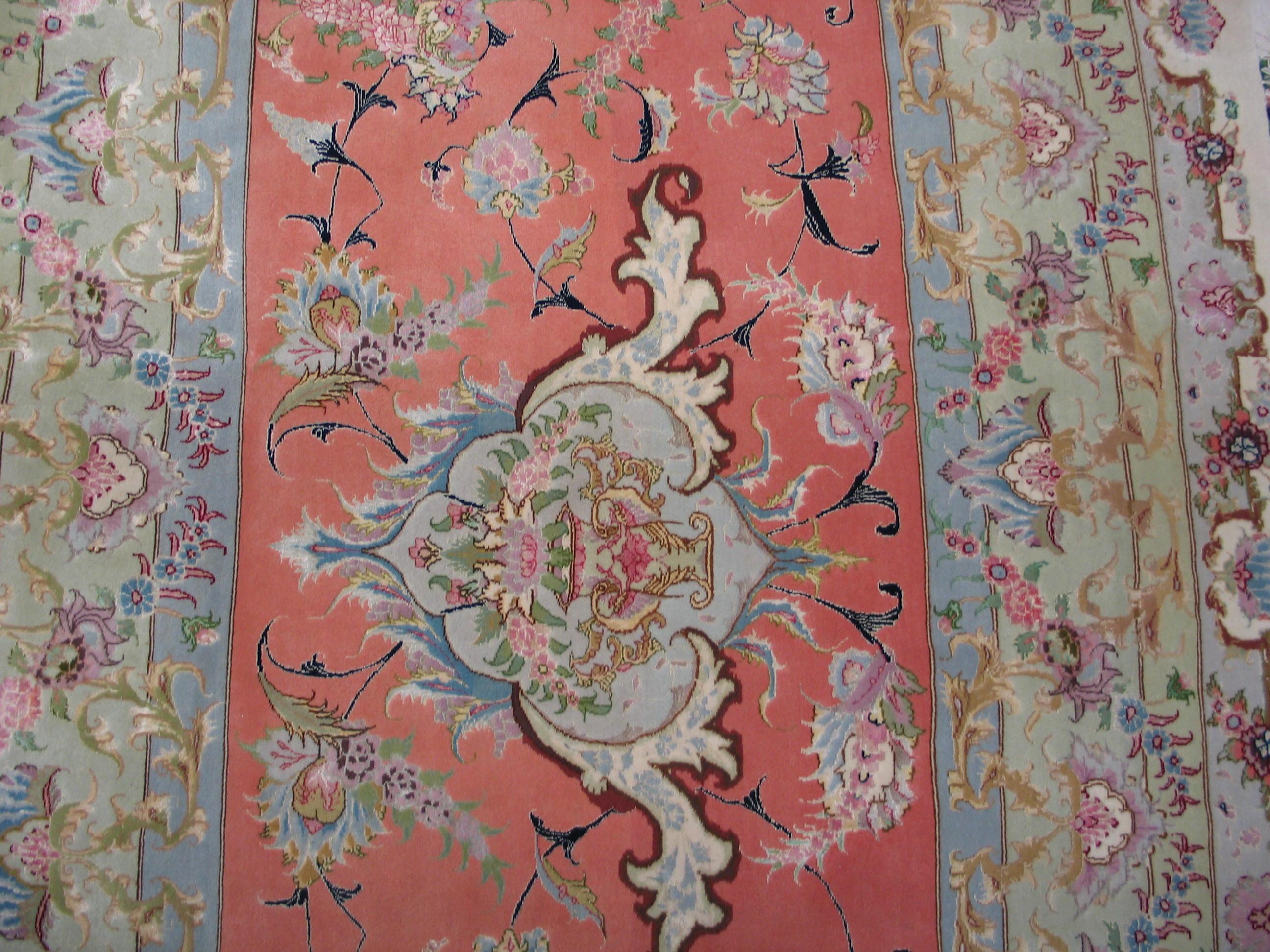 Late 20th Century Persian Tabriz Wool & Silk Carpet For Sale 2