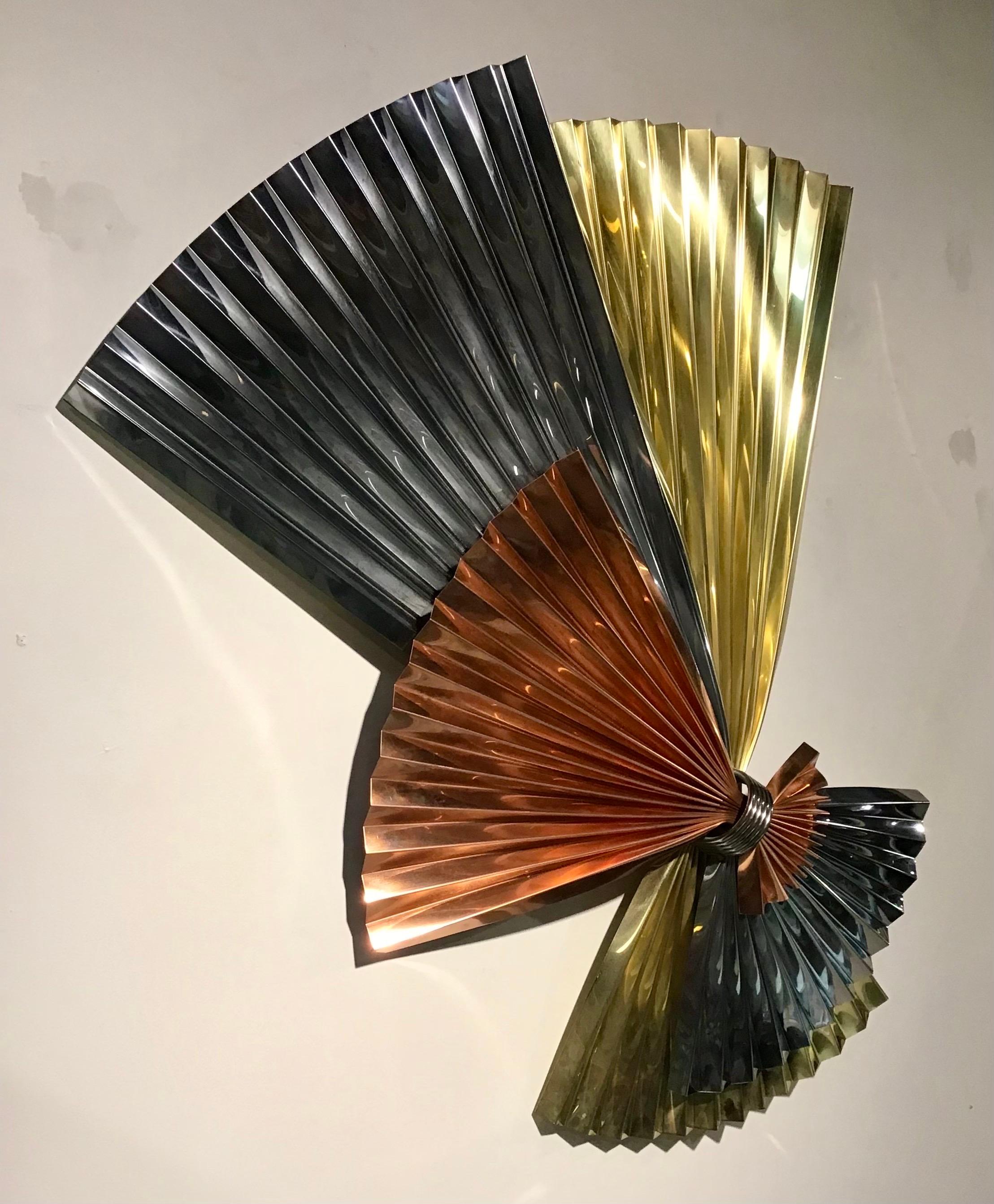 Mid-Century Modern Sculpture murale abstraite en métal en forme d'éventail de la fin du 20e siècle post-moderne par Cutis Jere en vente