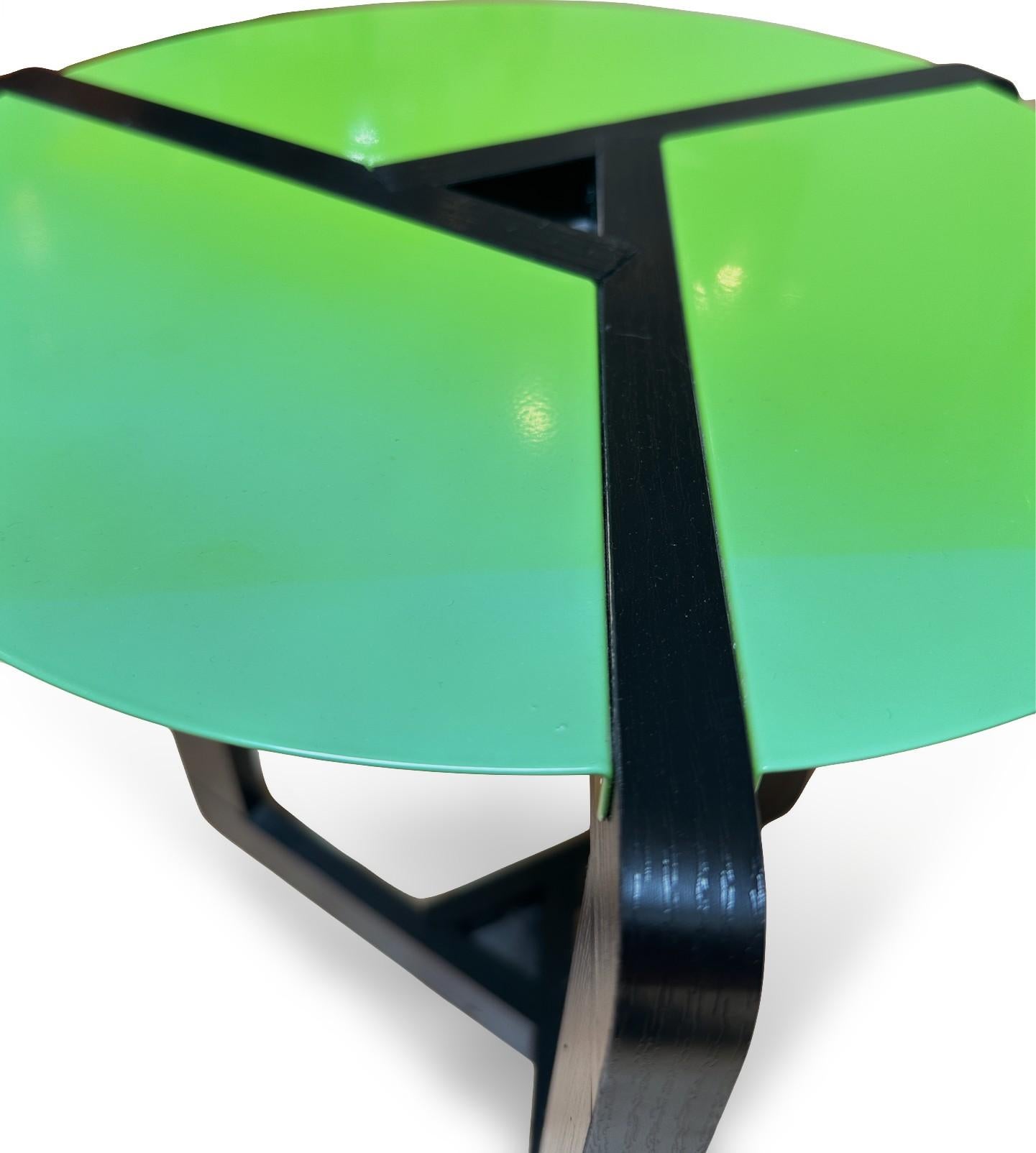 Late 20th Century Post-Modern Italian Green Enamel and Wood Side Table For Sale 1