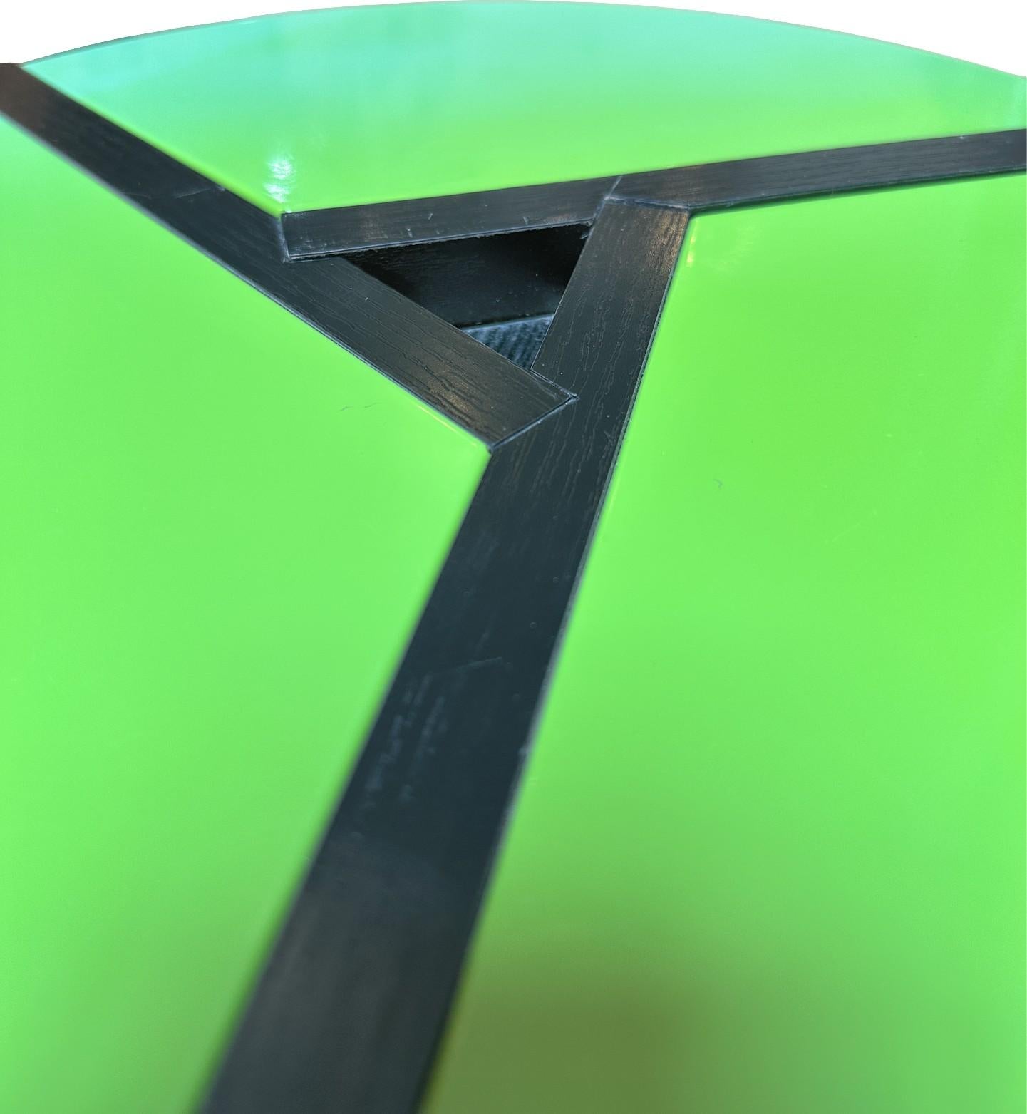Late 20th Century Post-Modern Italian Green Enamel and Wood Side Table For Sale 2