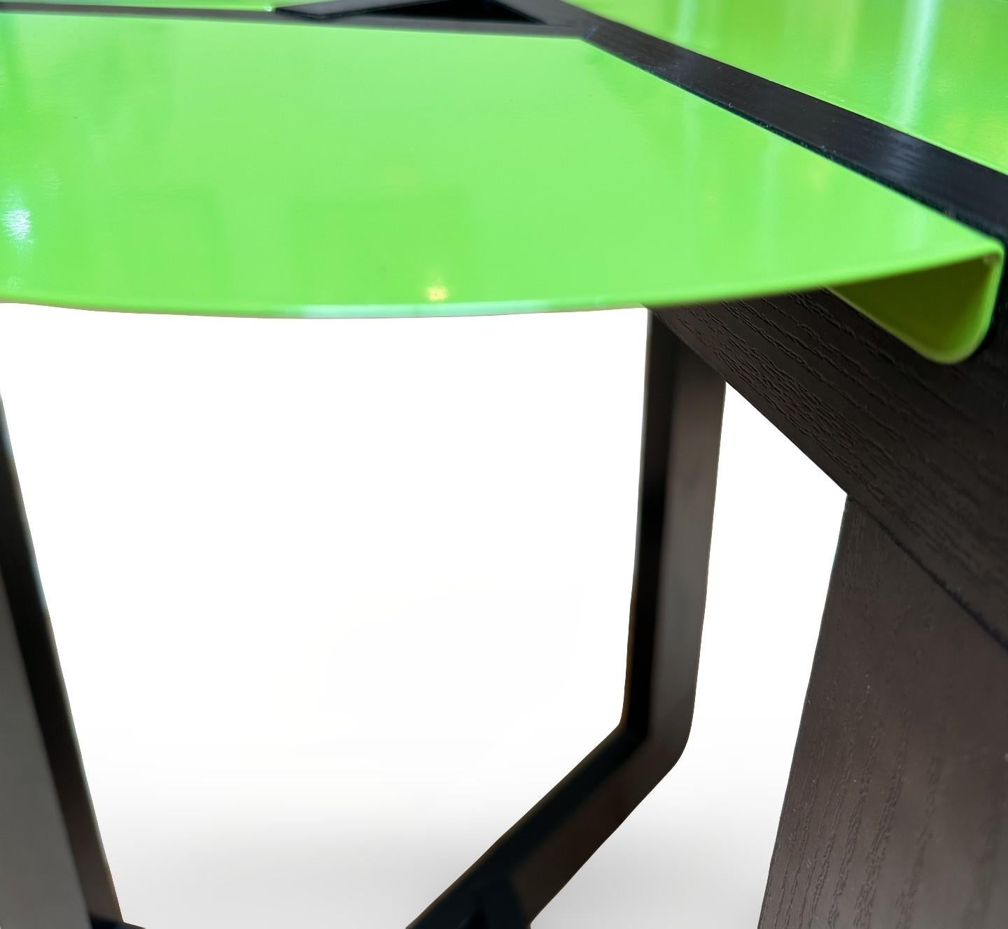Late 20th Century Post-Modern Italian Green Enamel and Wood Side Table For Sale 3