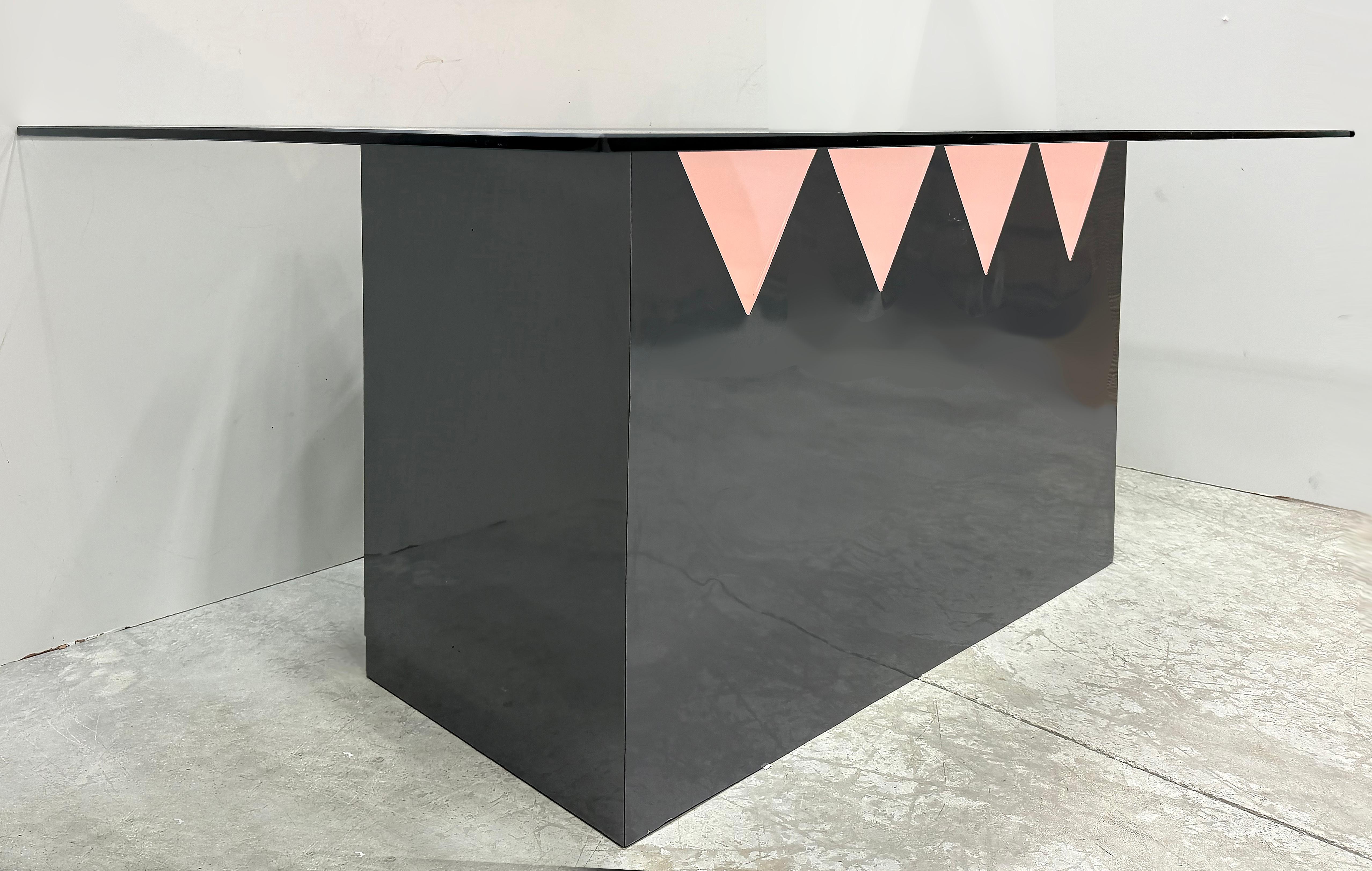 American Late 20th Century Post Modern Memphis Style Dining Table For Sale