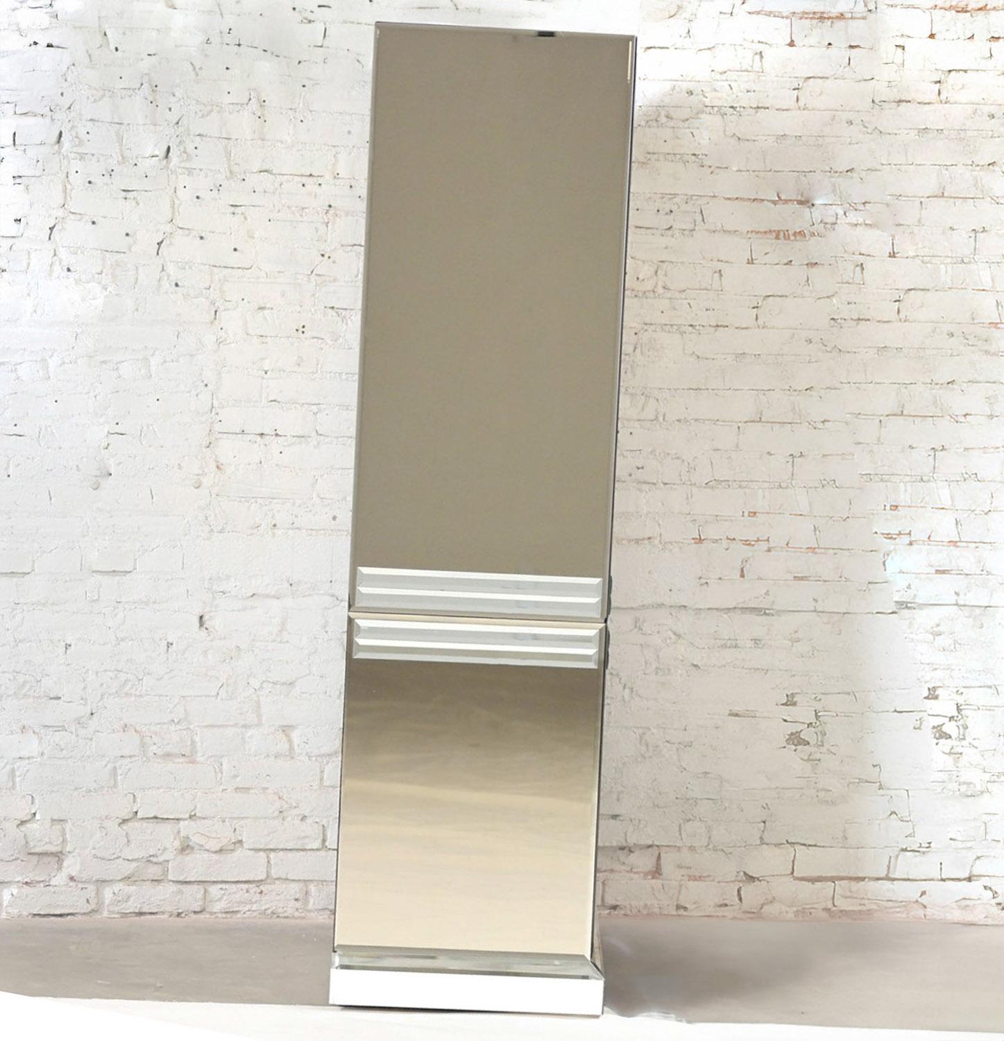 Glass Late 20th Century Postmodern to Art Deco Revival Mirrored Entertainment Cabinet For Sale