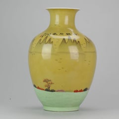 Late 20th Century PRoC Chinese Porcelain Vase with Cranes High quality