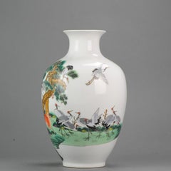 Late 20th Century PRoC Chinese Porcelain Vase with Cranes High quality