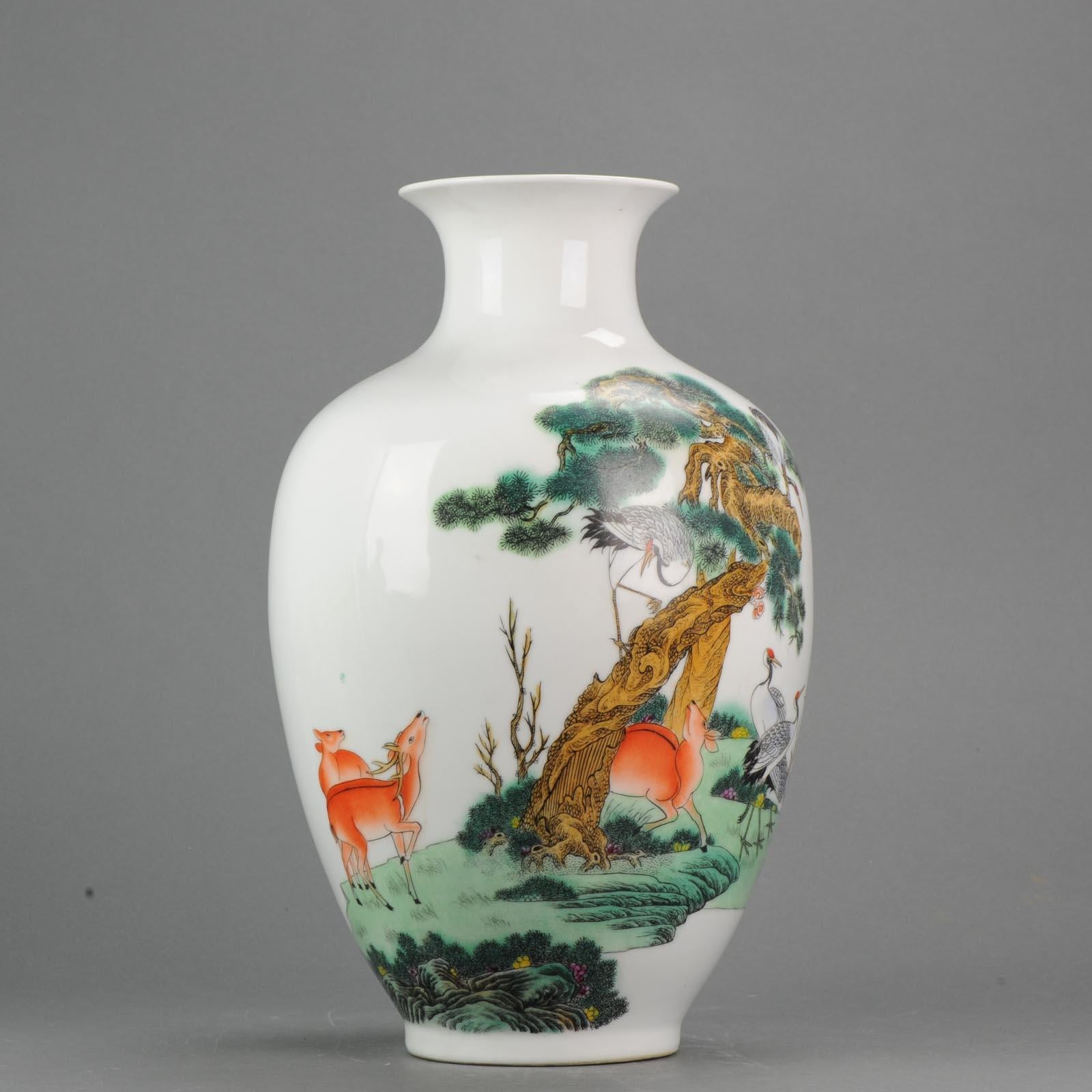 Late 20th Century PRoC Chinese Porcelain Vase with Cranes High quality For Sale 4