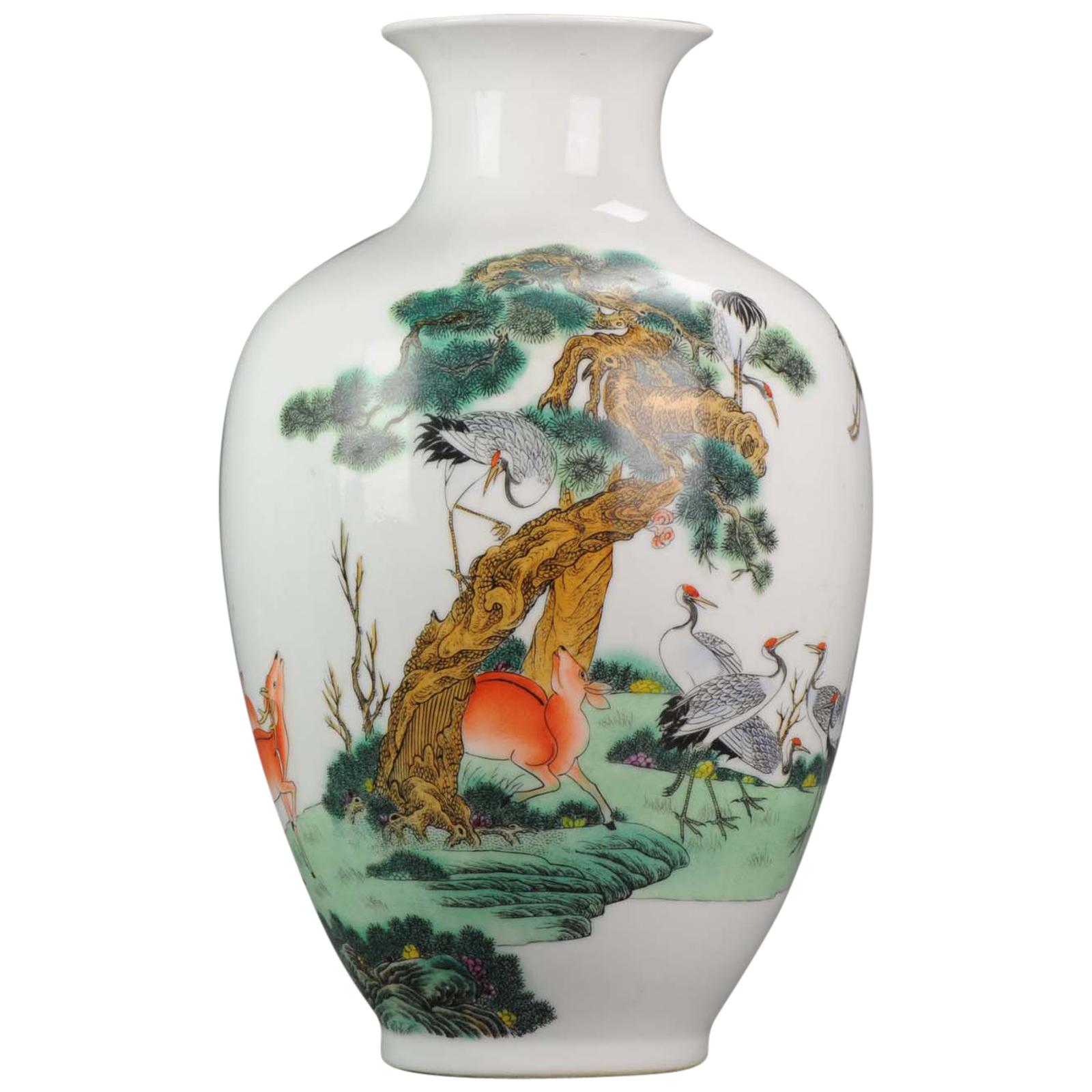 Late 20th Century PRoC Chinese Porcelain Vase with Cranes High quality For Sale