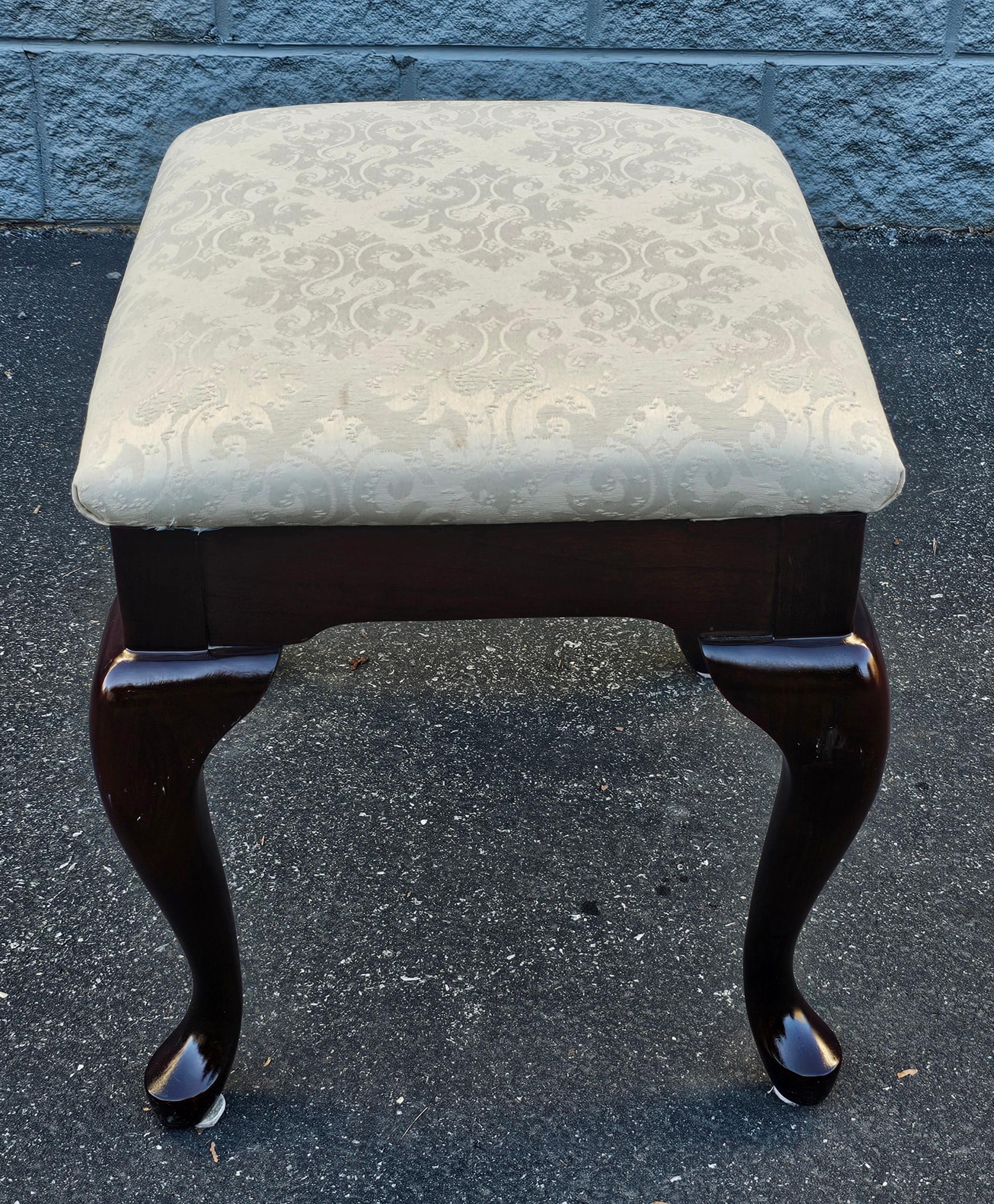 Late 20th Century Queen Anne Style Solid Cherry and Upholstered Bench / Stool In Good Condition For Sale In Germantown, MD