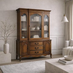 Late 20th Century Queen Anne Style Walnut Vitrine by Bassett Furniture, c. 1980s