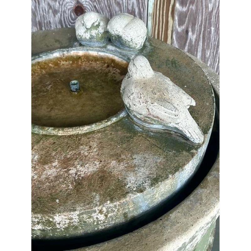 Late 20th Century Regency Cast Concrete Bird Fountain en vente 1