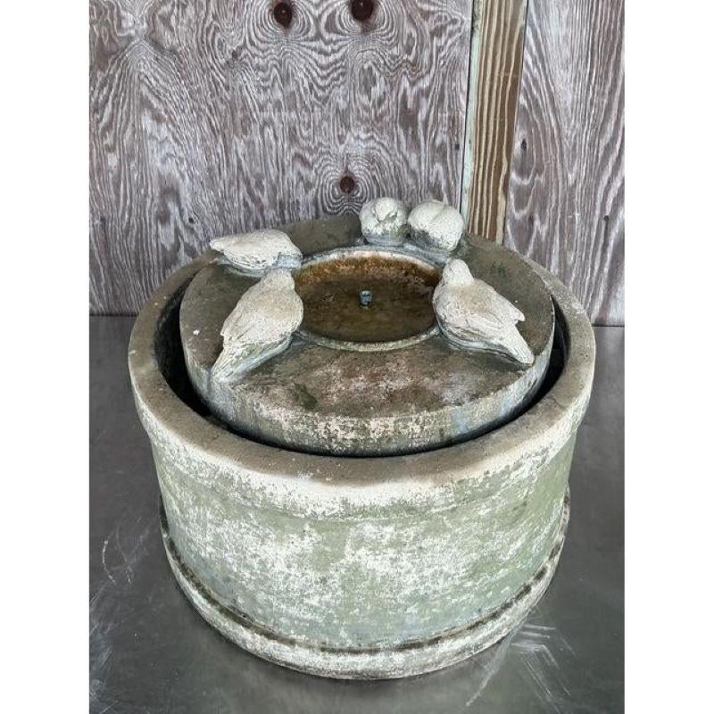 Late 20th Century Regency Cast Concrete Bird Fountain en vente 3