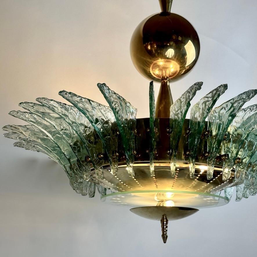 Late 20th Century Round Brass Chandelier w/ Light Green Textured Murano Glasses For Sale 1