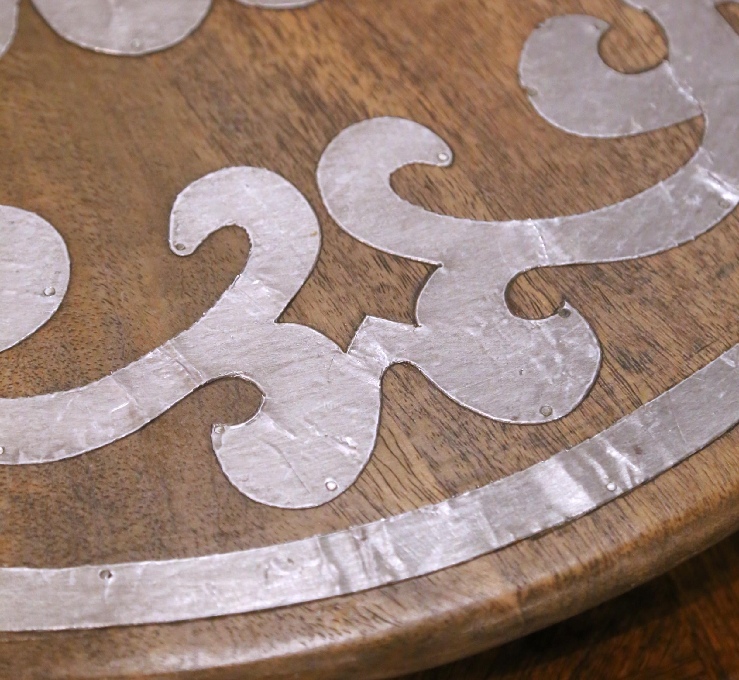 Aluminium Lazy Susan ronde en bois et incrustation d'aluminium de la fin du 20e siècle en vente