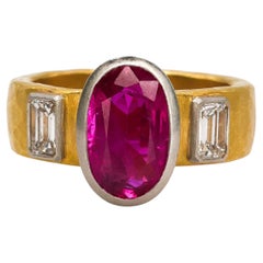 Late 20th Century Ruby, Diamond, Platinum and 22K Gold Ring, 1.86 Carats, 1999