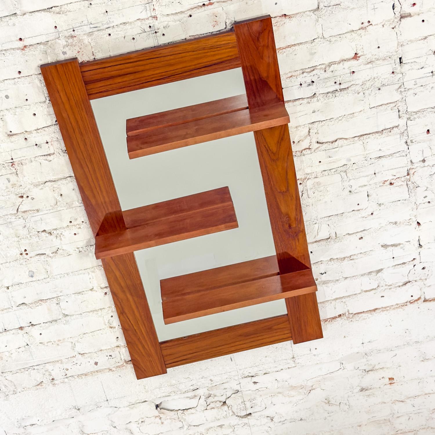 Late-20th Century Scandinavian Modern Teak Wall Mirror w/Display Shelves For Sale 13