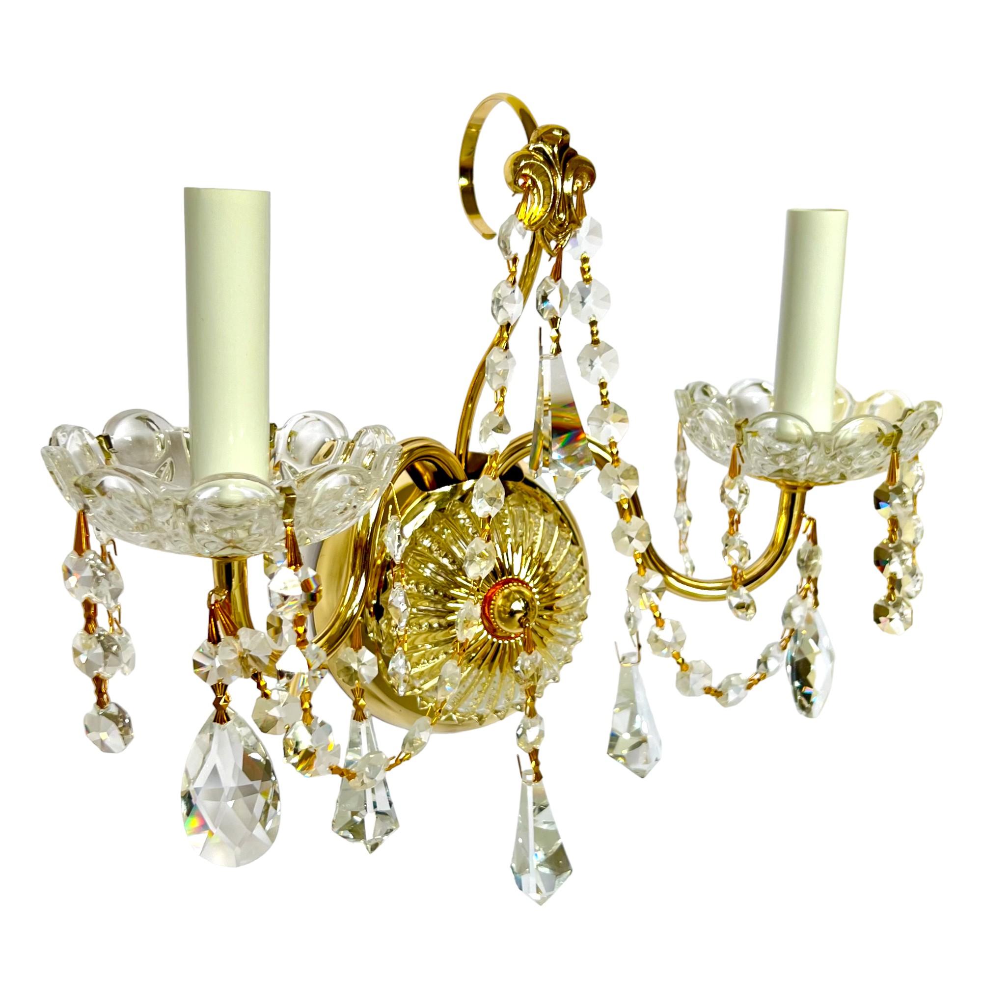 Schonbek-Kristall-Gold-Wandleuchter des späten 20. Jahrhunderts, ein Paar (amerikanisch) im Angebot