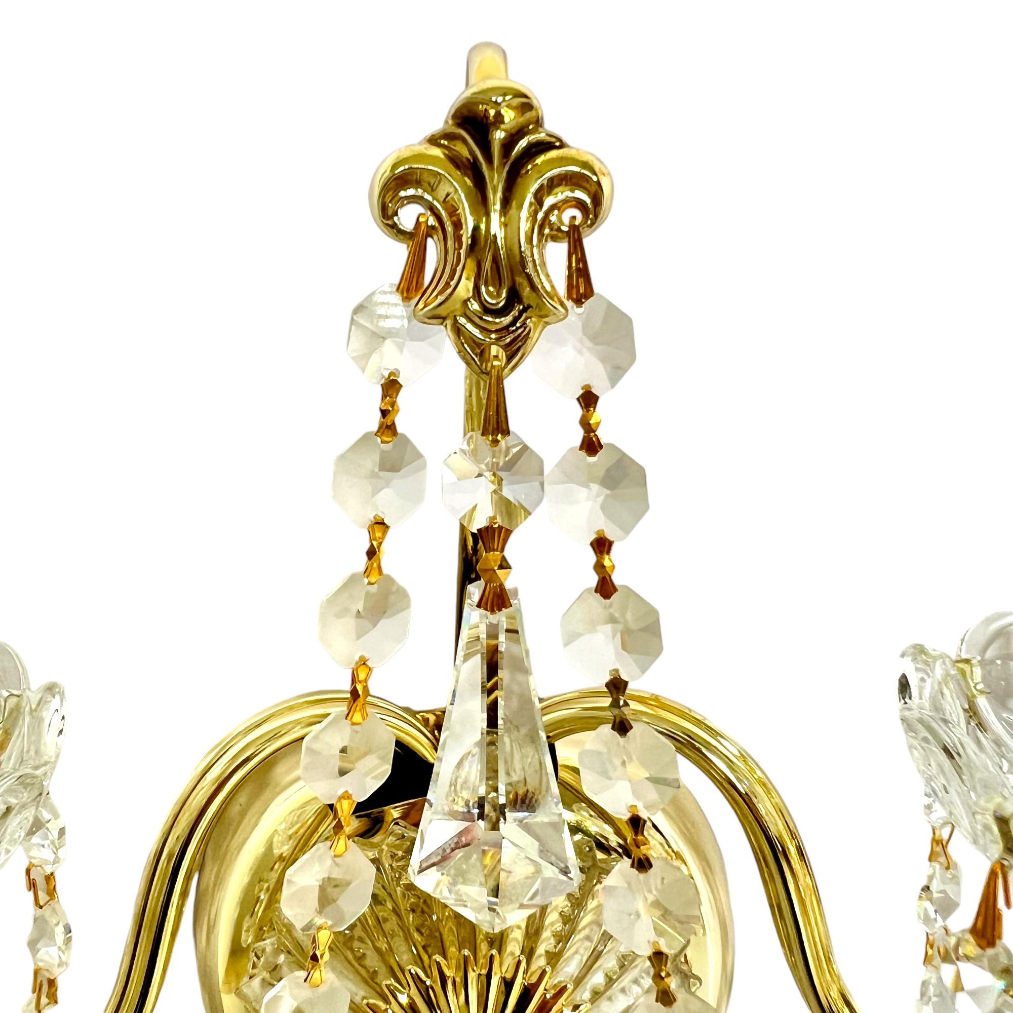 Schonbek-Kristall-Gold-Wandleuchter des späten 20. Jahrhunderts, ein Paar im Zustand „Gut“ im Angebot in Harlingen, TX