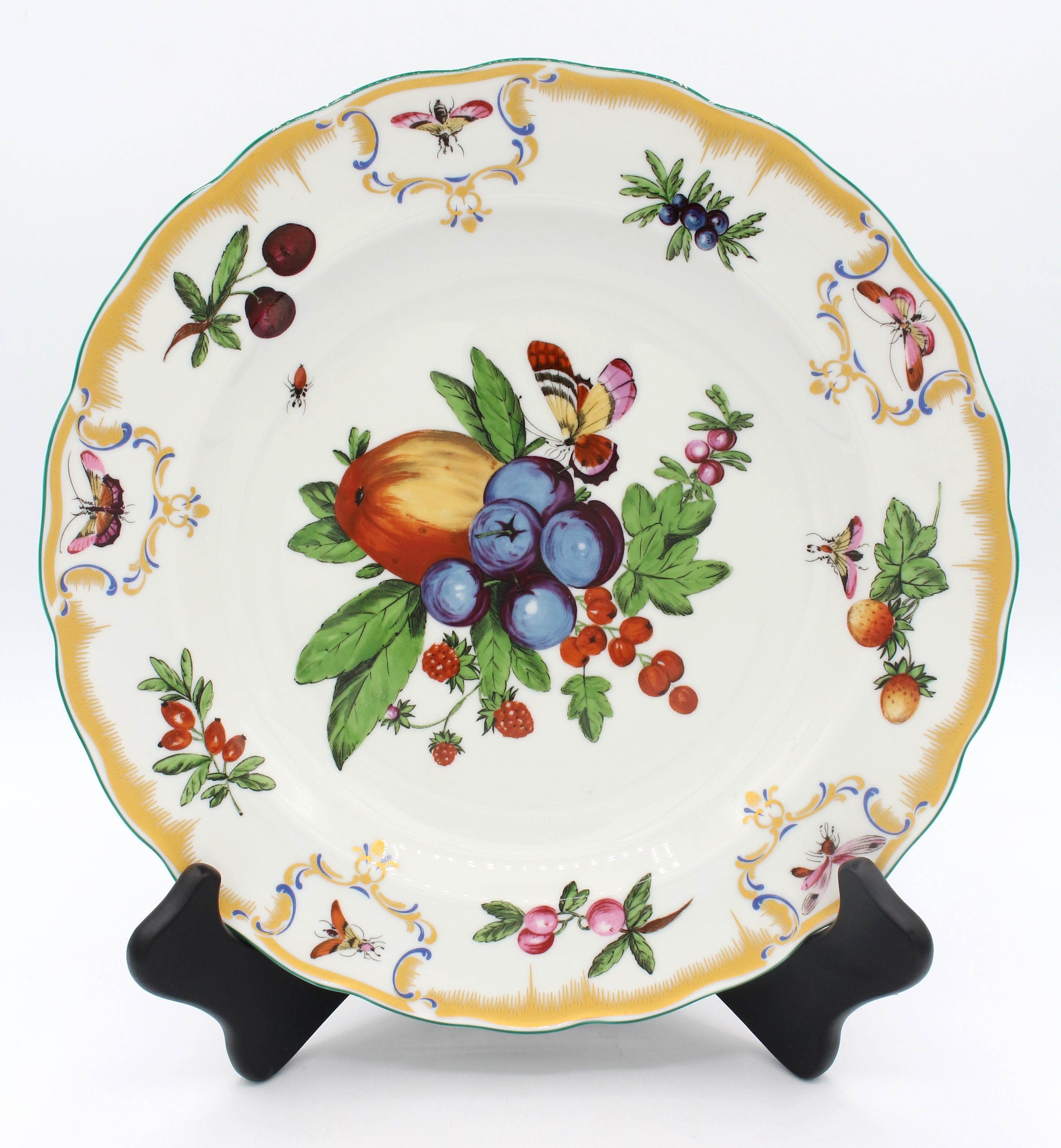 Late 20th century set of 9 Duke of Gloucester pattern Dinner Plates by Mottahedeh. Commissioned by Colonial Williamsburg in 1992 for their Reserve Collection based on a piece from their collection. Twenty colors & 22k gold made these some of the