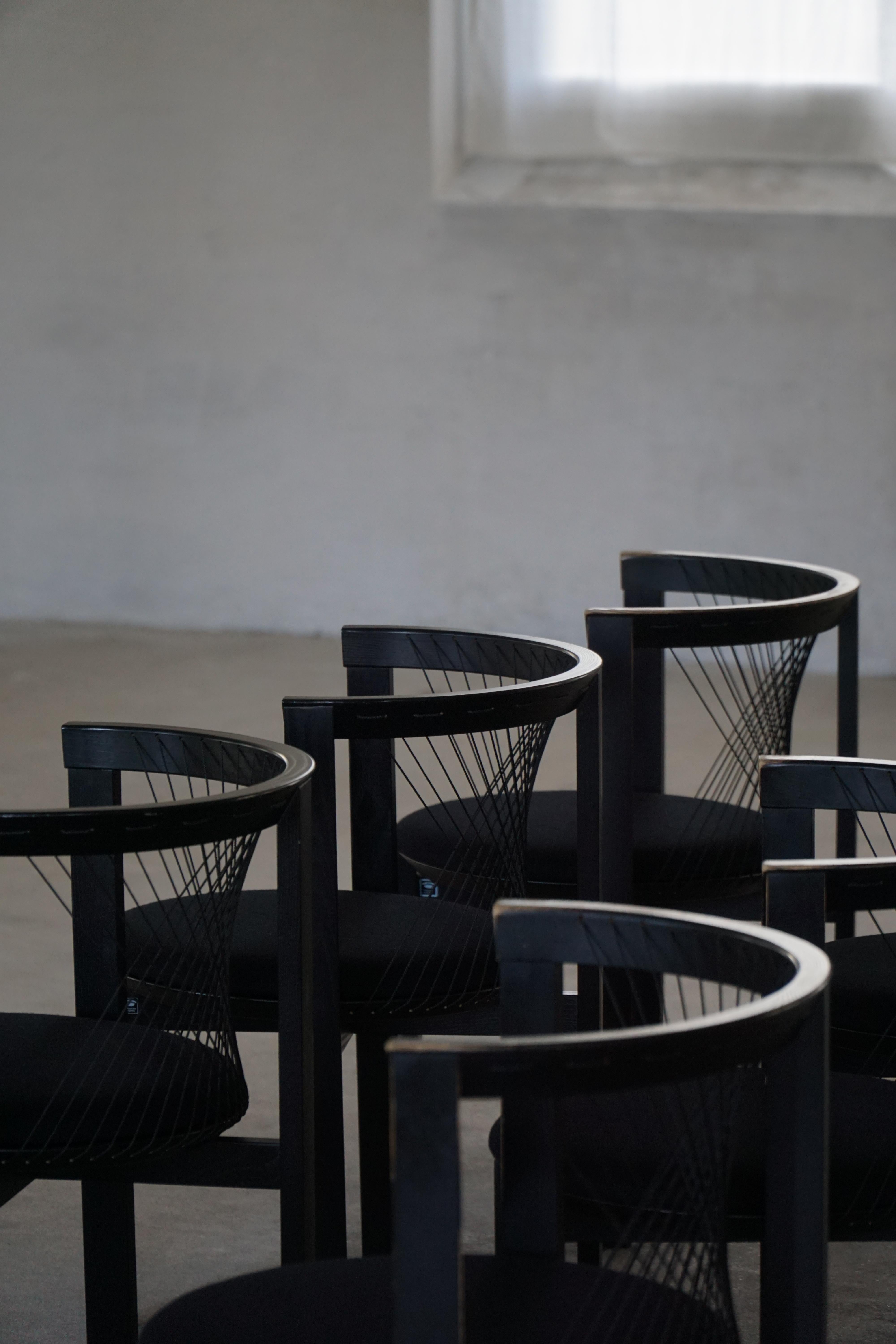 Fin du 20e siècle, ensemble de huit chaises 