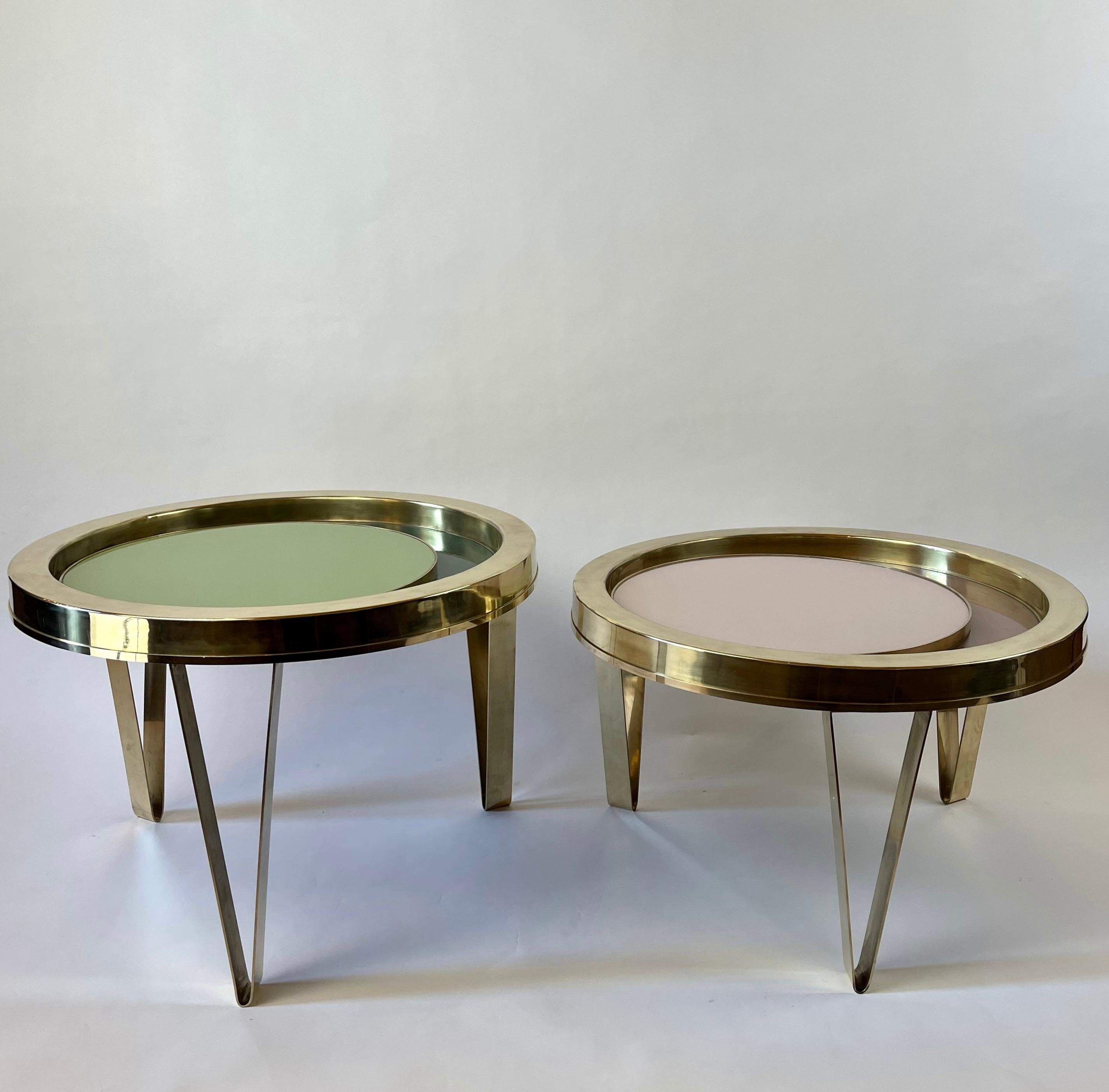The coffee tables can partially overlaid one another.
Color combinations:
Table size: 70 diameter x 49 height cm. - Green grass & emerald green
Table size: 70 diameter x 42 height cm. - Mauve & powder pink.
    