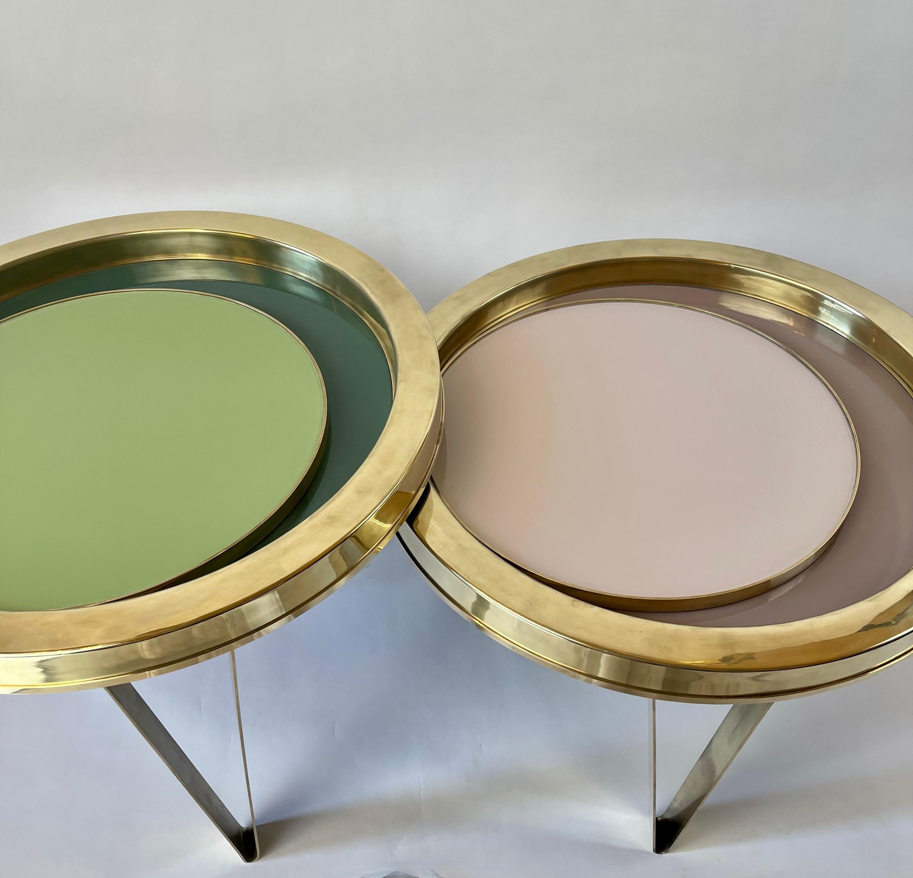 Italian Late 20th Century Set of Two Round Brass Coffee Tables w/ Opaline Glass Tops For Sale