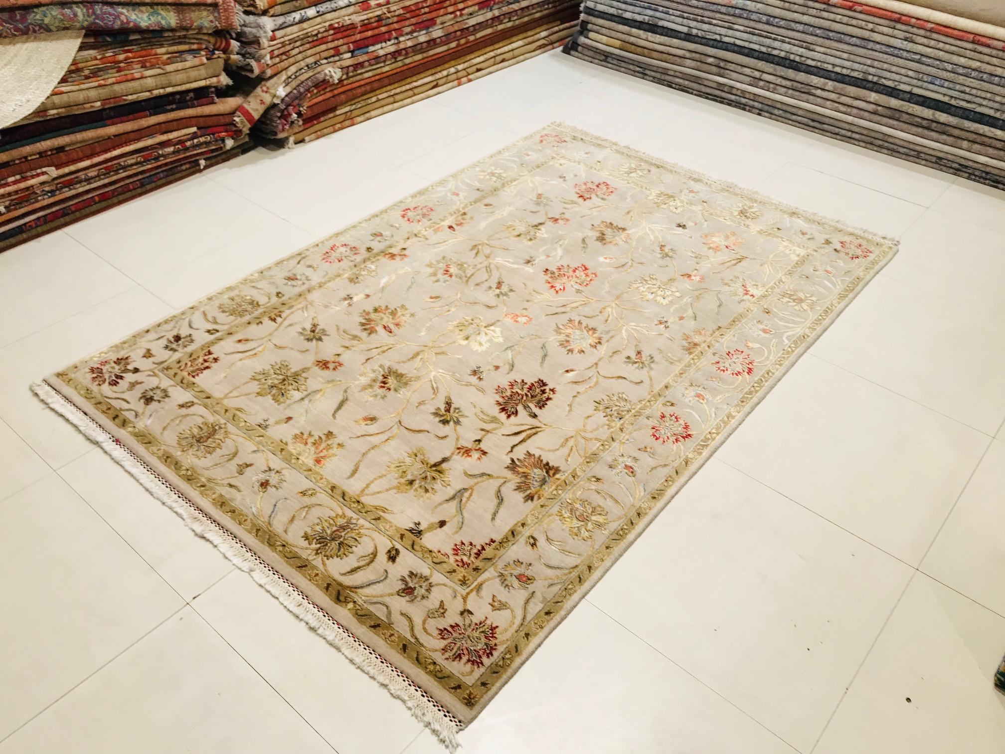 Indian Late 20th Century Silk and Wool Hand Knotted Relief Rug Color Flowers in Beige For Sale