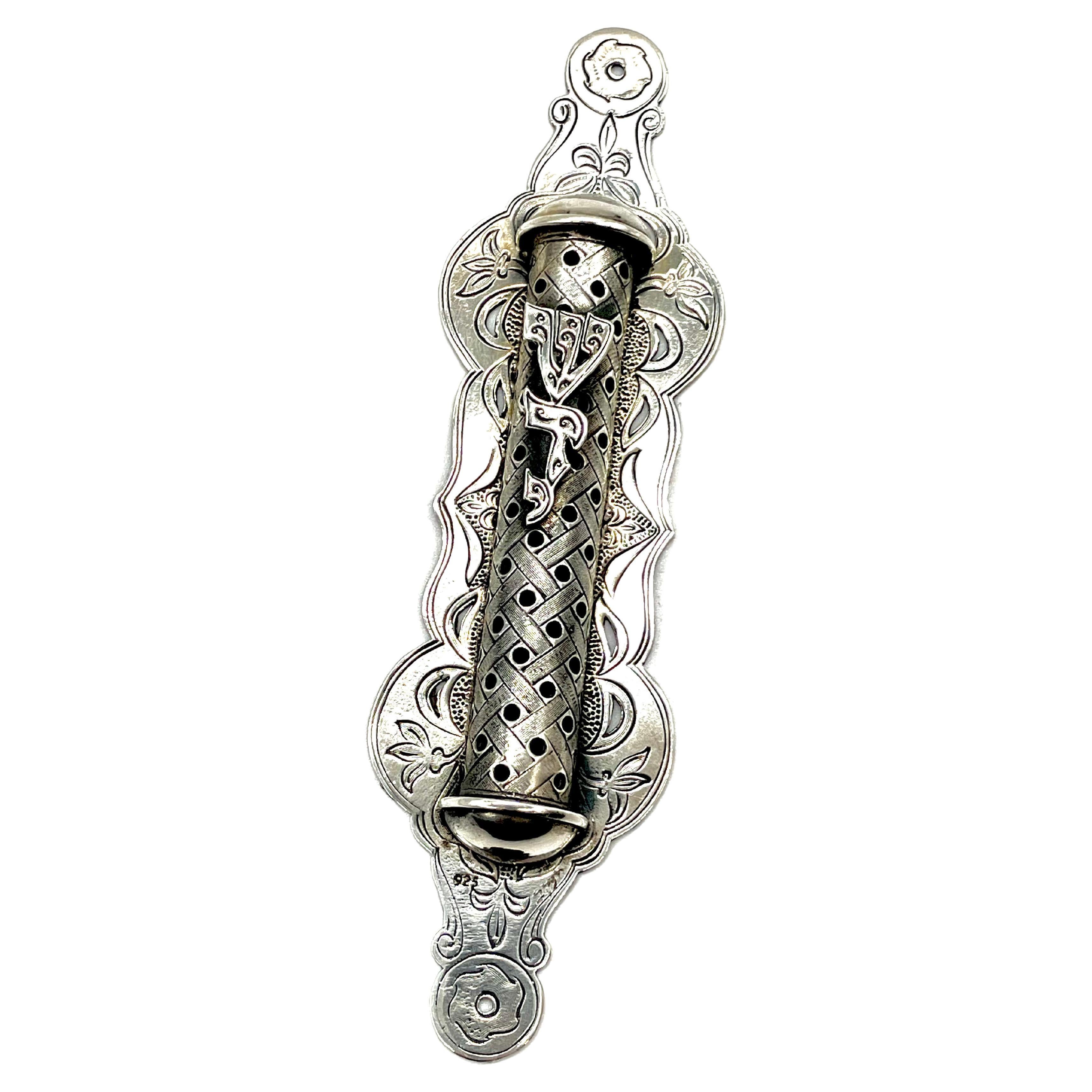 Coffret Mezuzah en argent de Shuki Freiman de la fin du XXe siècle