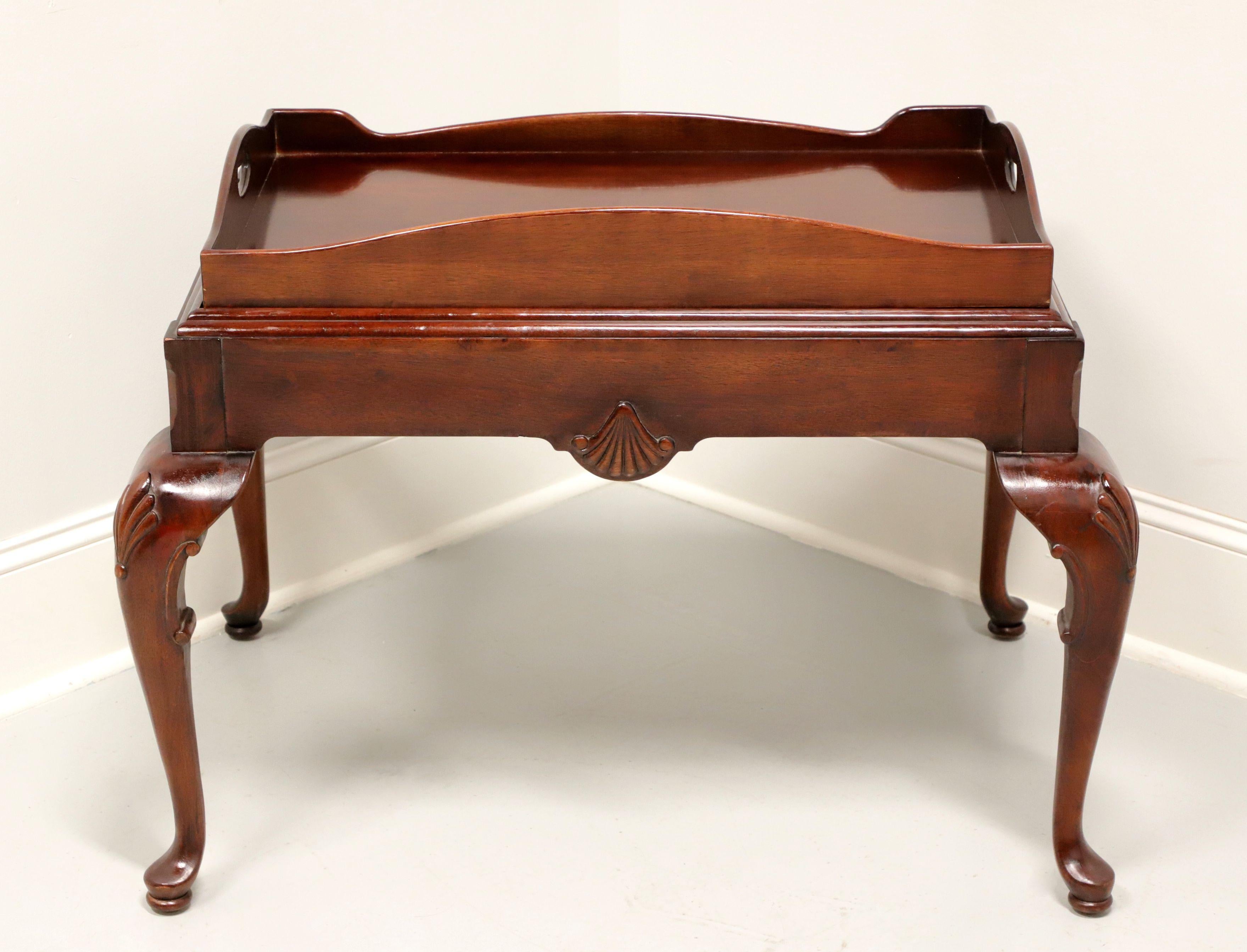 Late 20th Century Solid Mahogany Georgian Tea Serving Table In Good Condition For Sale In Charlotte, NC
