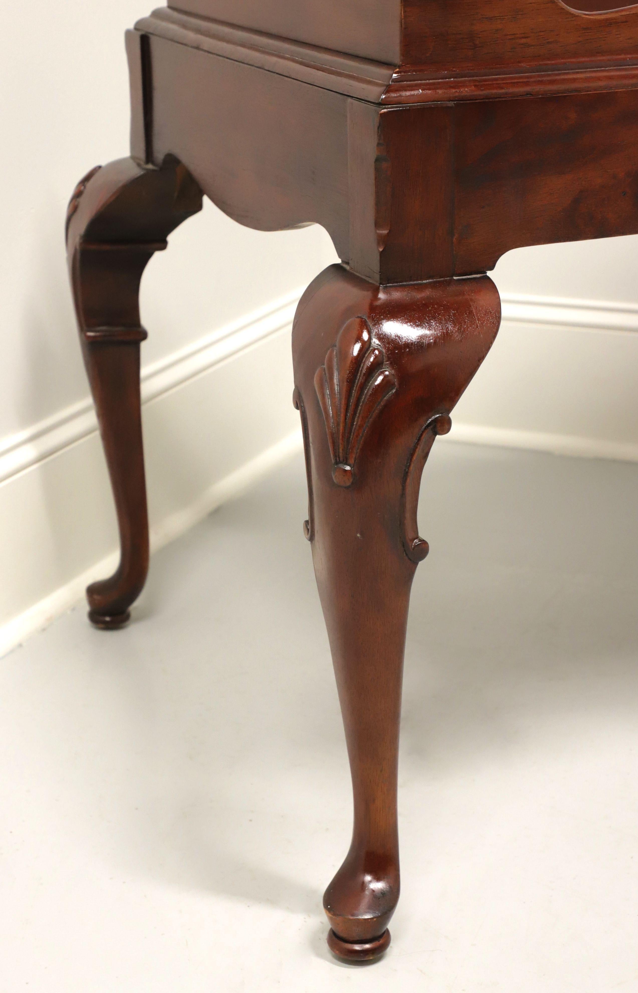 Late 20th Century Solid Mahogany Georgian Tea Serving Table For Sale 5