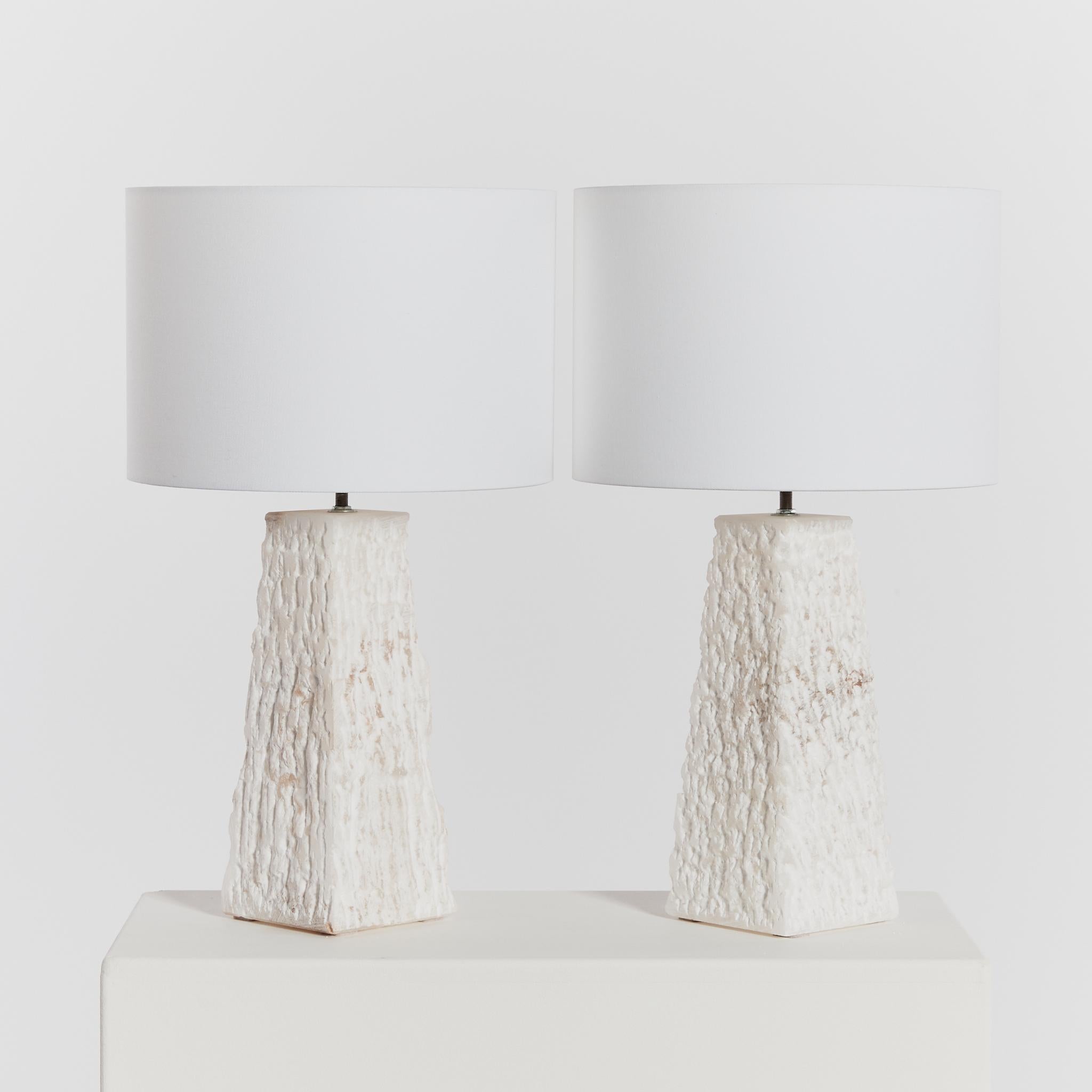 Spanish Late 20th Century stippled alabaster stone table lamps