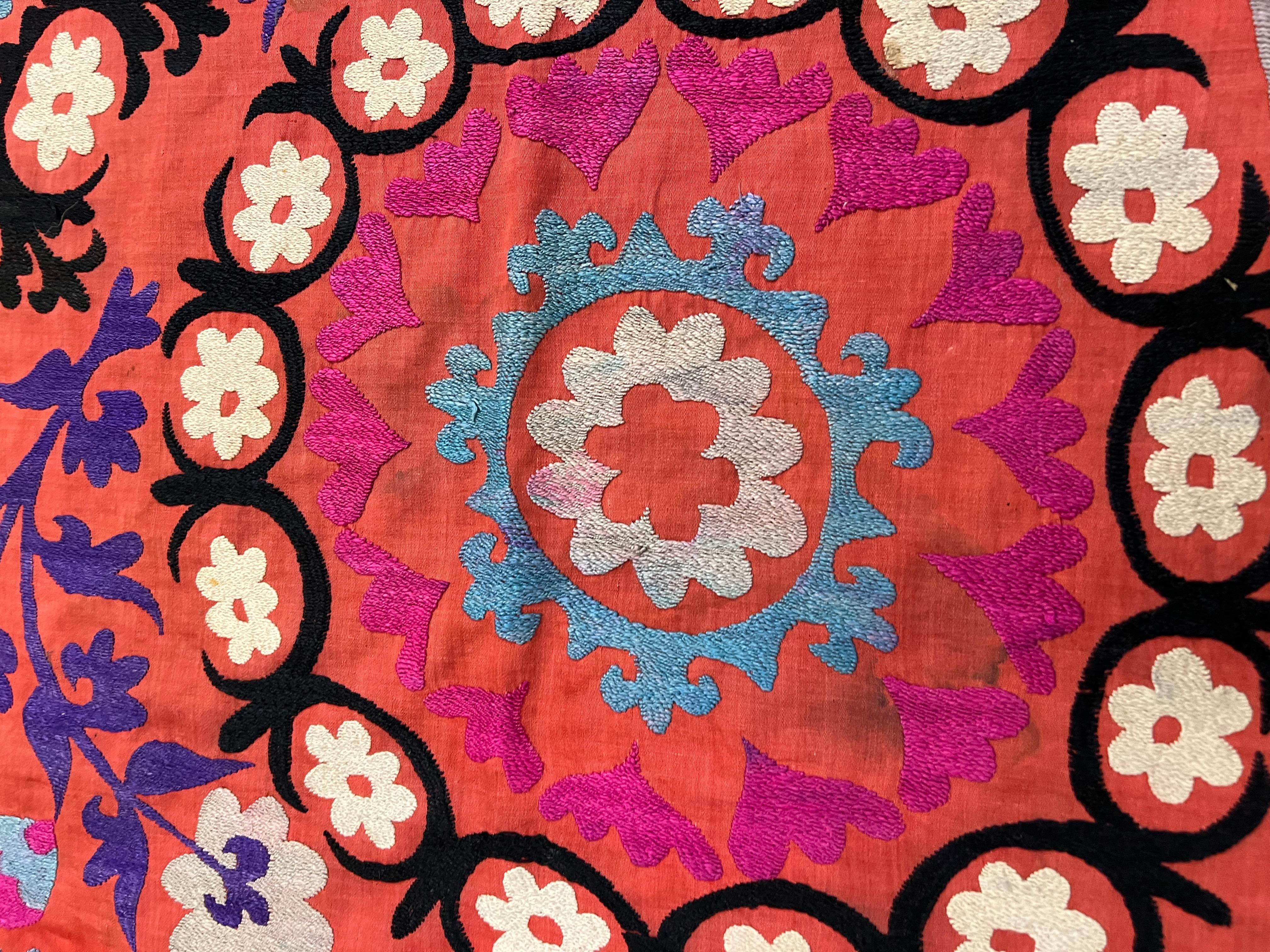 Late 20th Century Suzani Style Textile, Vibrant Pink, Geometric Pattern For Sale 1