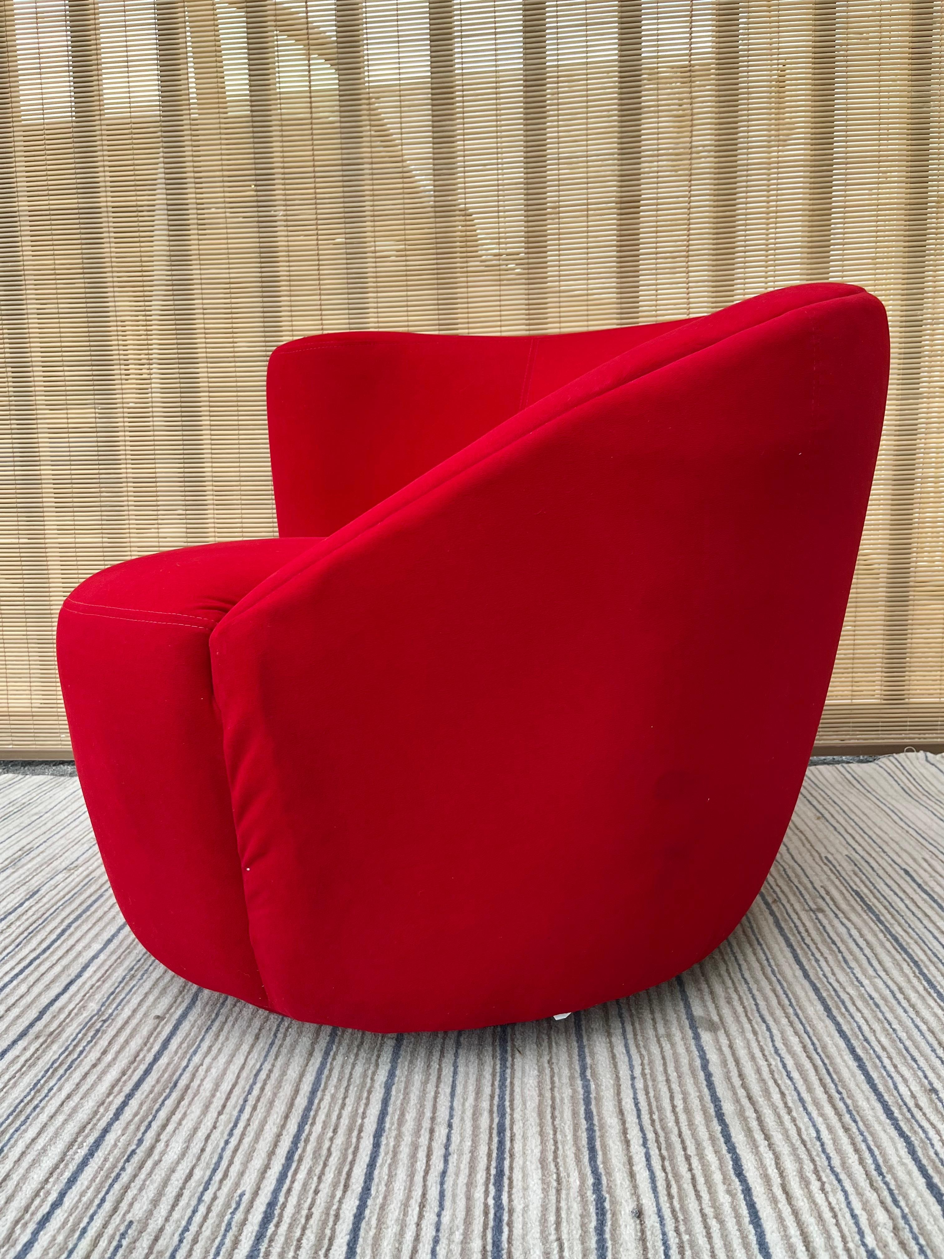 Late 20th Century Upholstered Swivel Chair For Sale 1