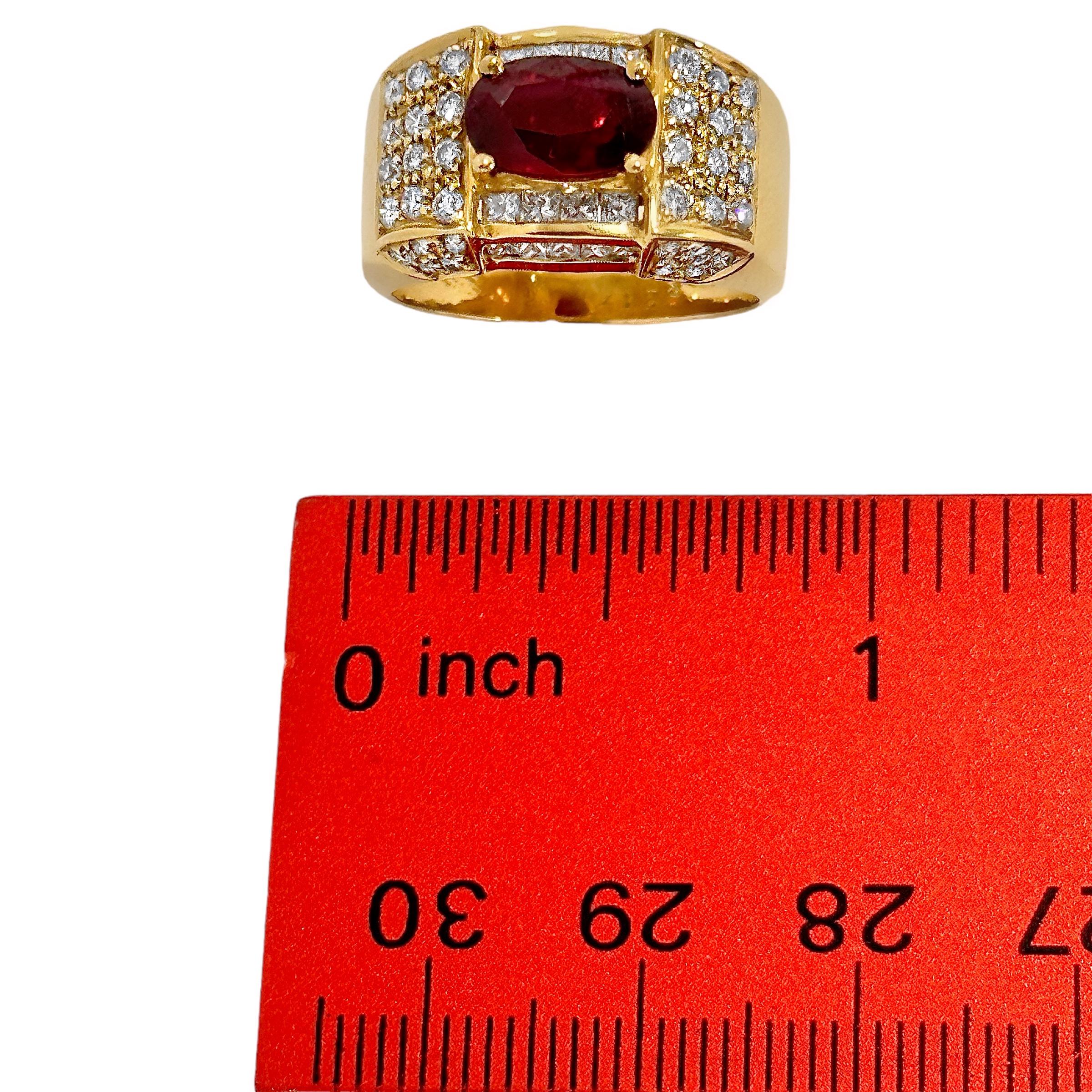 Late-20th Century Tailored 18k Yellow Gold, Ruby and Diamond Cocktail Ring For Sale 5