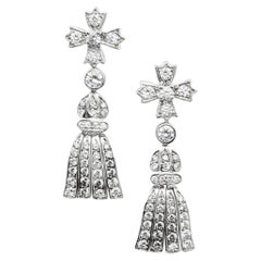 Late 20th Century Tiffany & Co. Diamond Platinum Chandelier Earrings Circa 1994