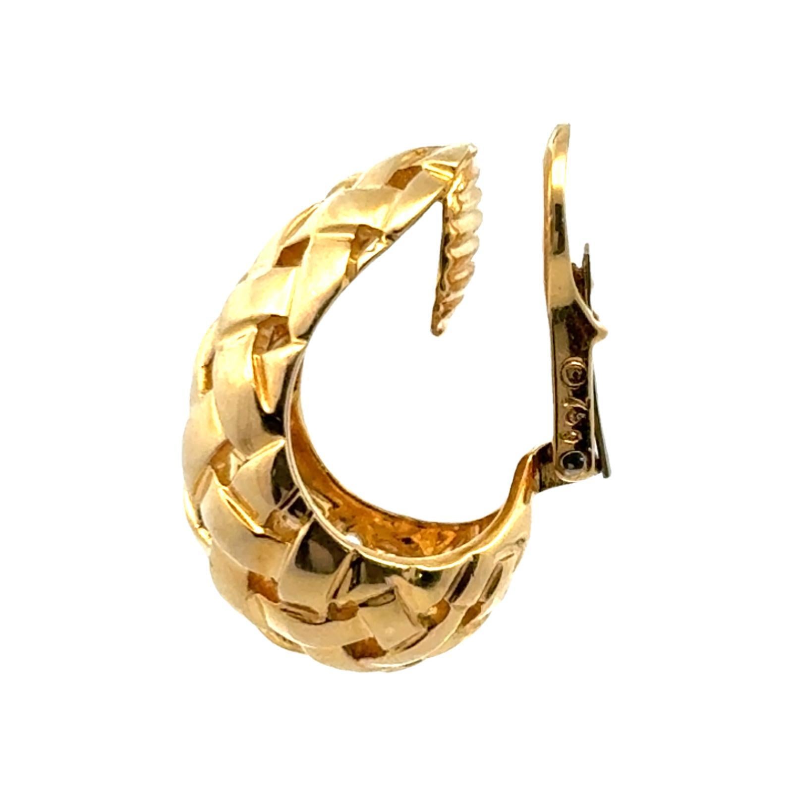 Modern Late 20th Century Tiffany & Co. Vannerie Basket Weave Half Hoop Earclip Earrings